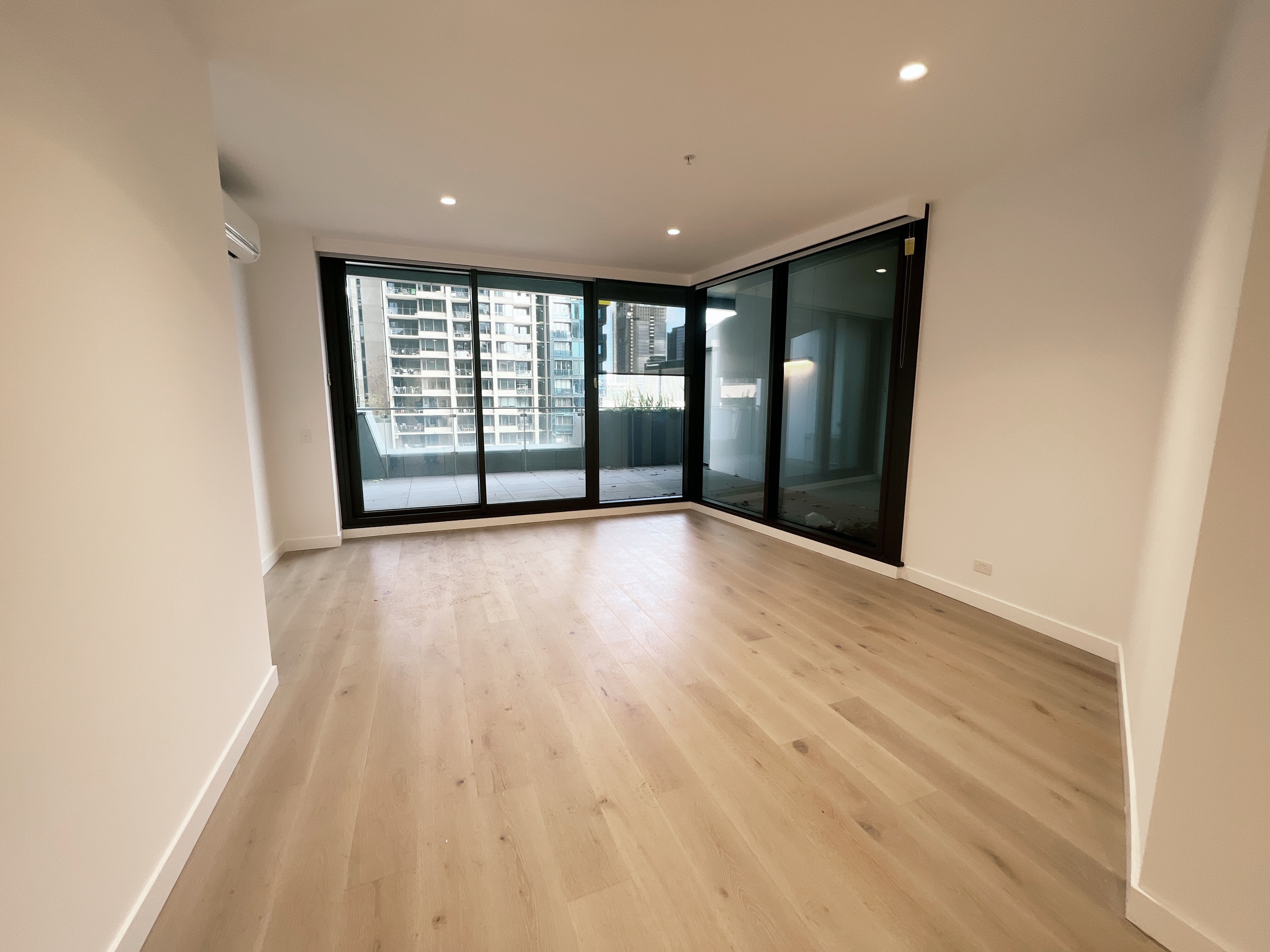 1 Bed/639 Little Lonsdale Street, Melbourne, Vic, 3000 - Image 2