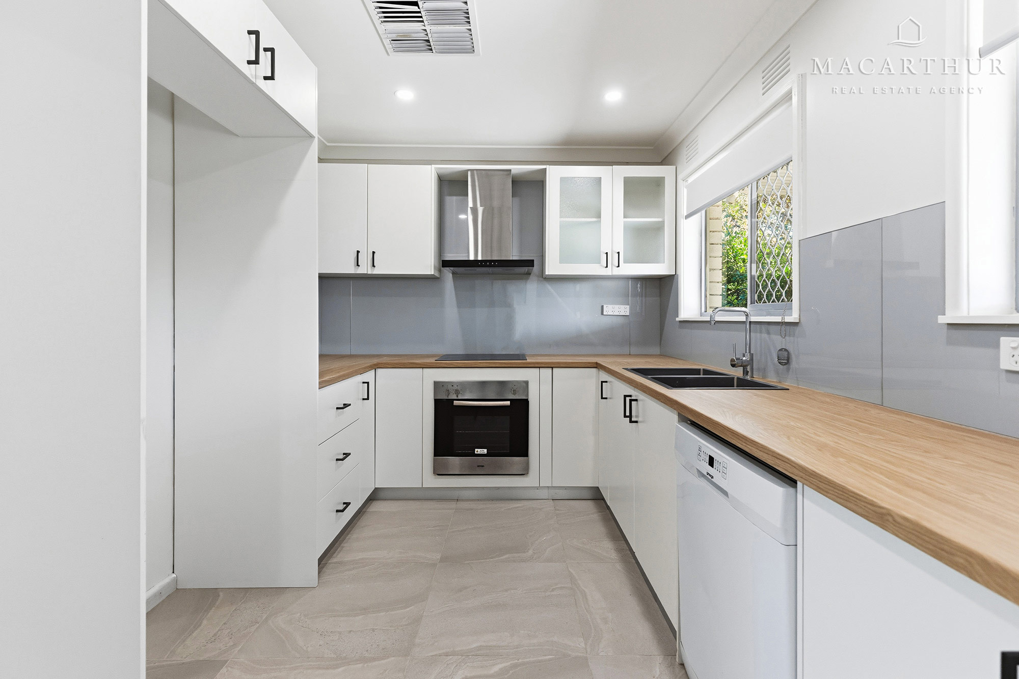 30 MACARTHUR STREET, Ashmont NSW 2650 - Image 3