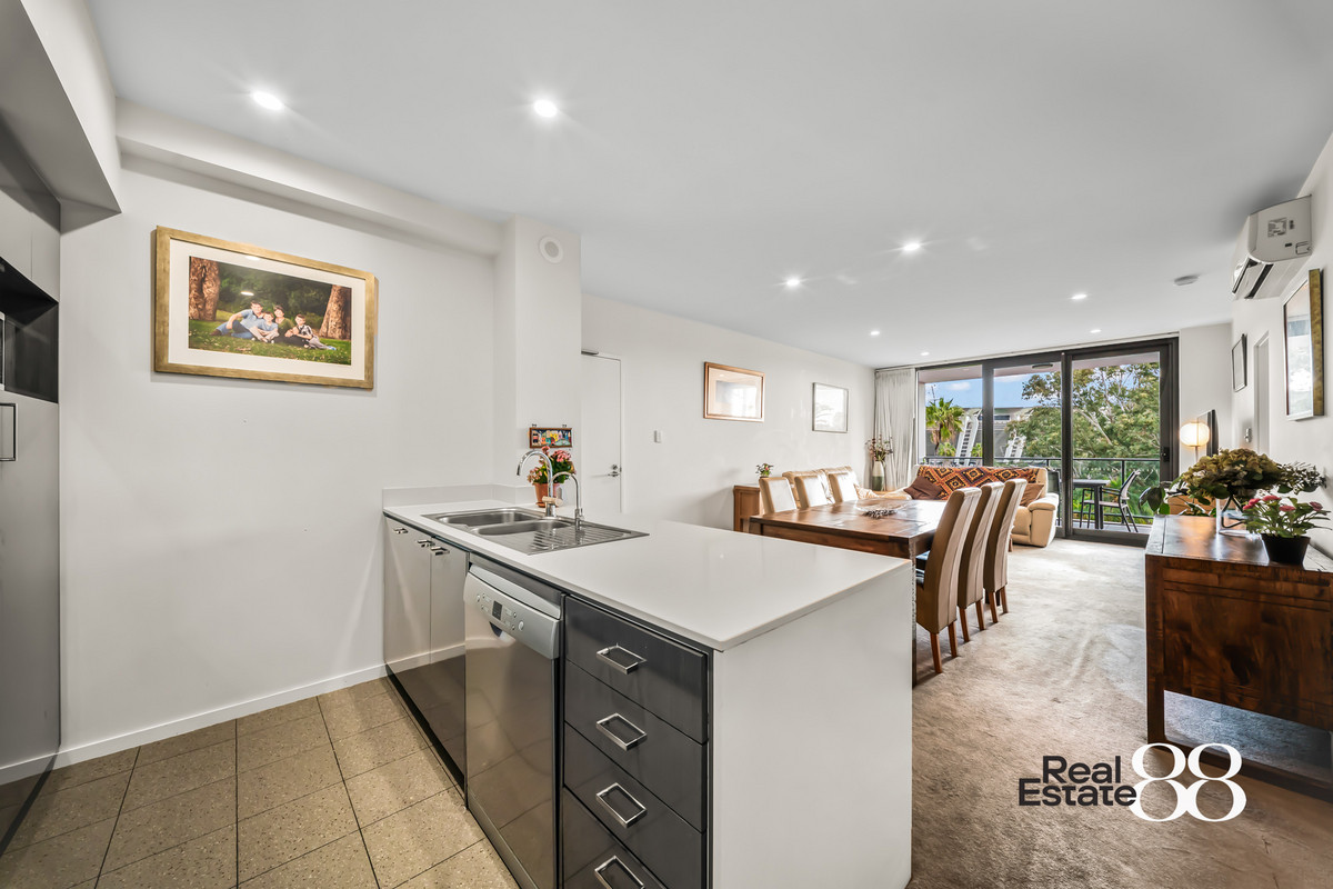 13/262 Lord Street, Perth, WA 6000 - Image 2
