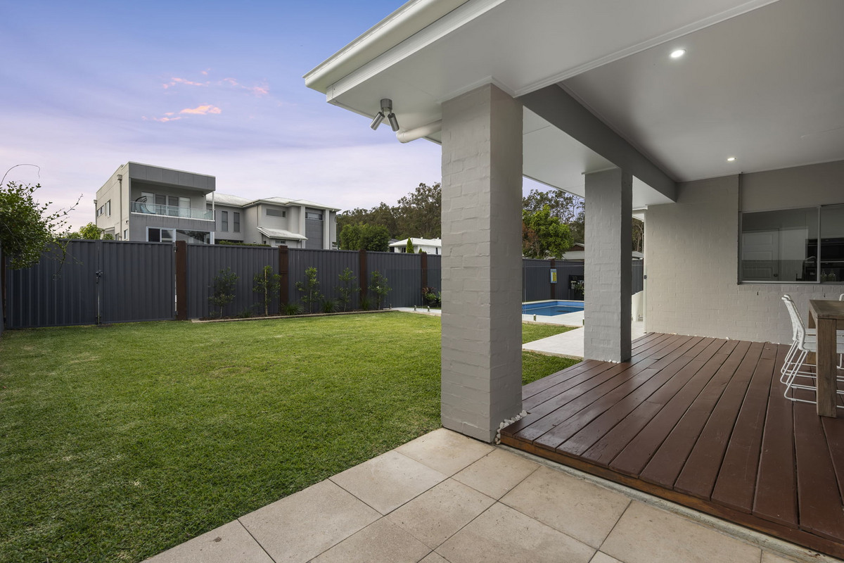 24 FEATHERTAIL PLACE, Gumdale QLD 4154 - Image 8