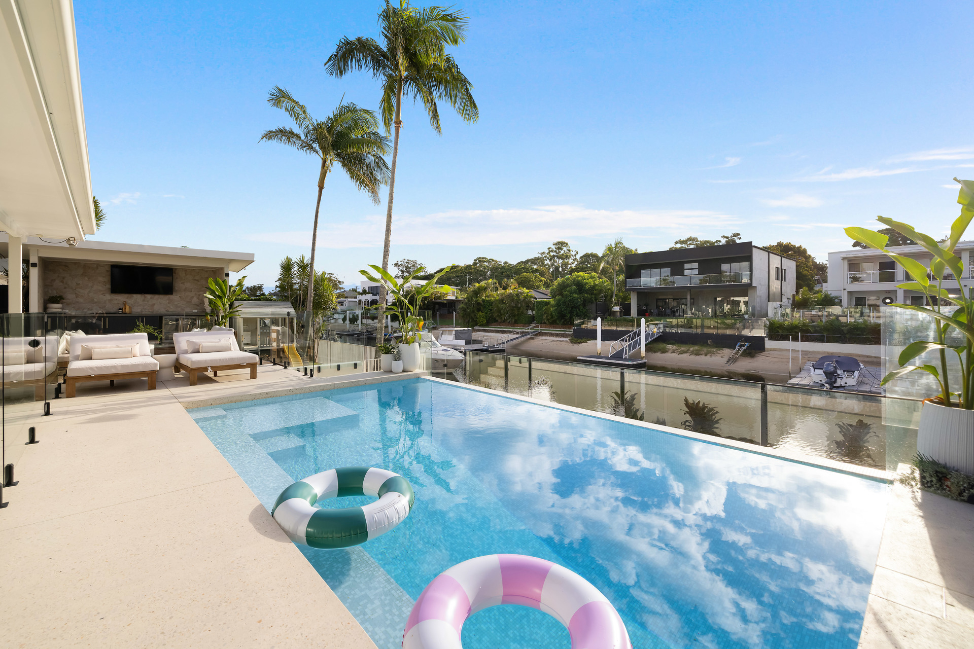 19 Key West, Broadbeach Waters, QLD 4218 - Image 3