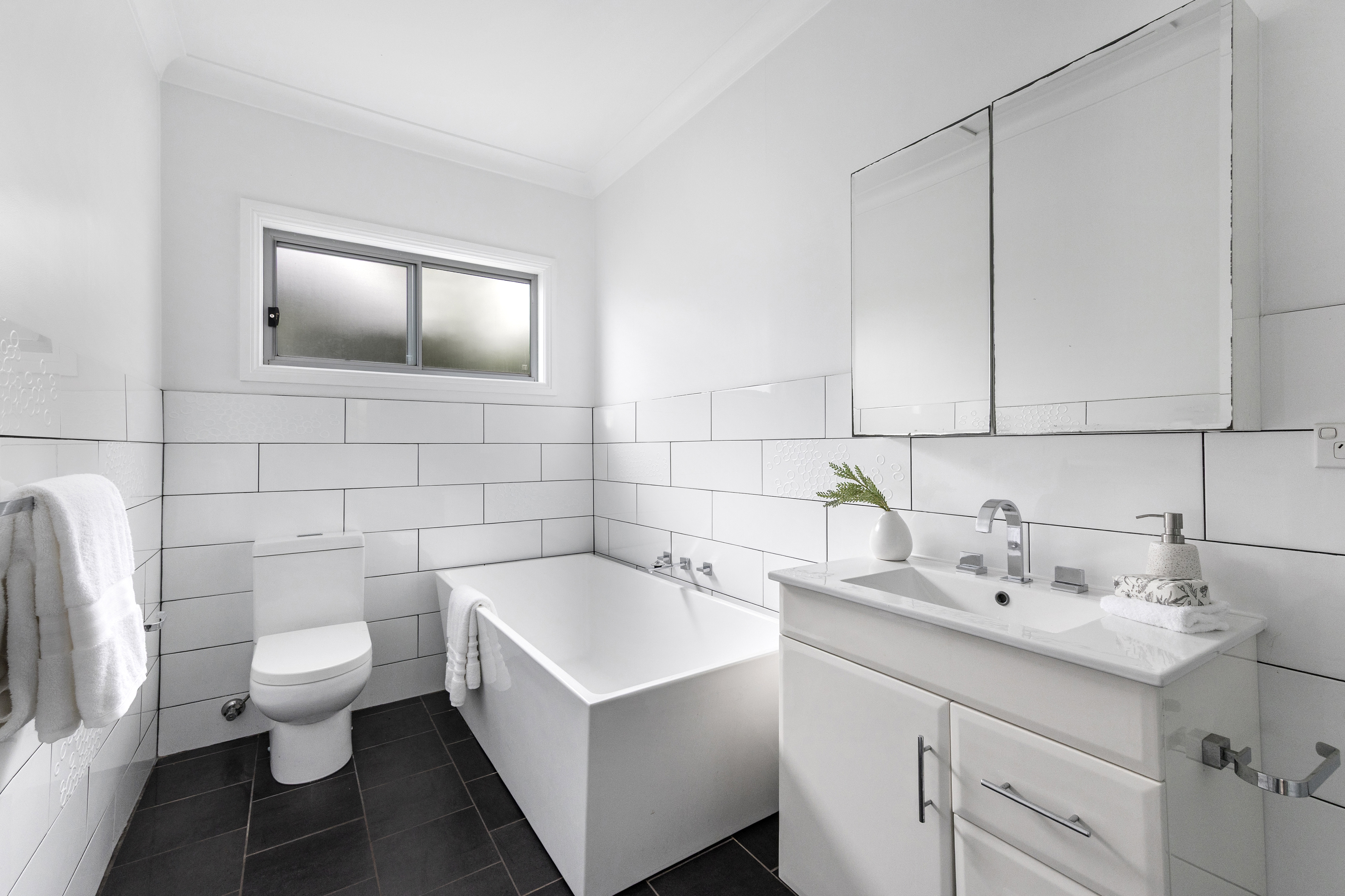 4-bedroom house at 4 Ulolo Avenue, Hornsby Heights, NSW 2077, Hornsby, New South Wales