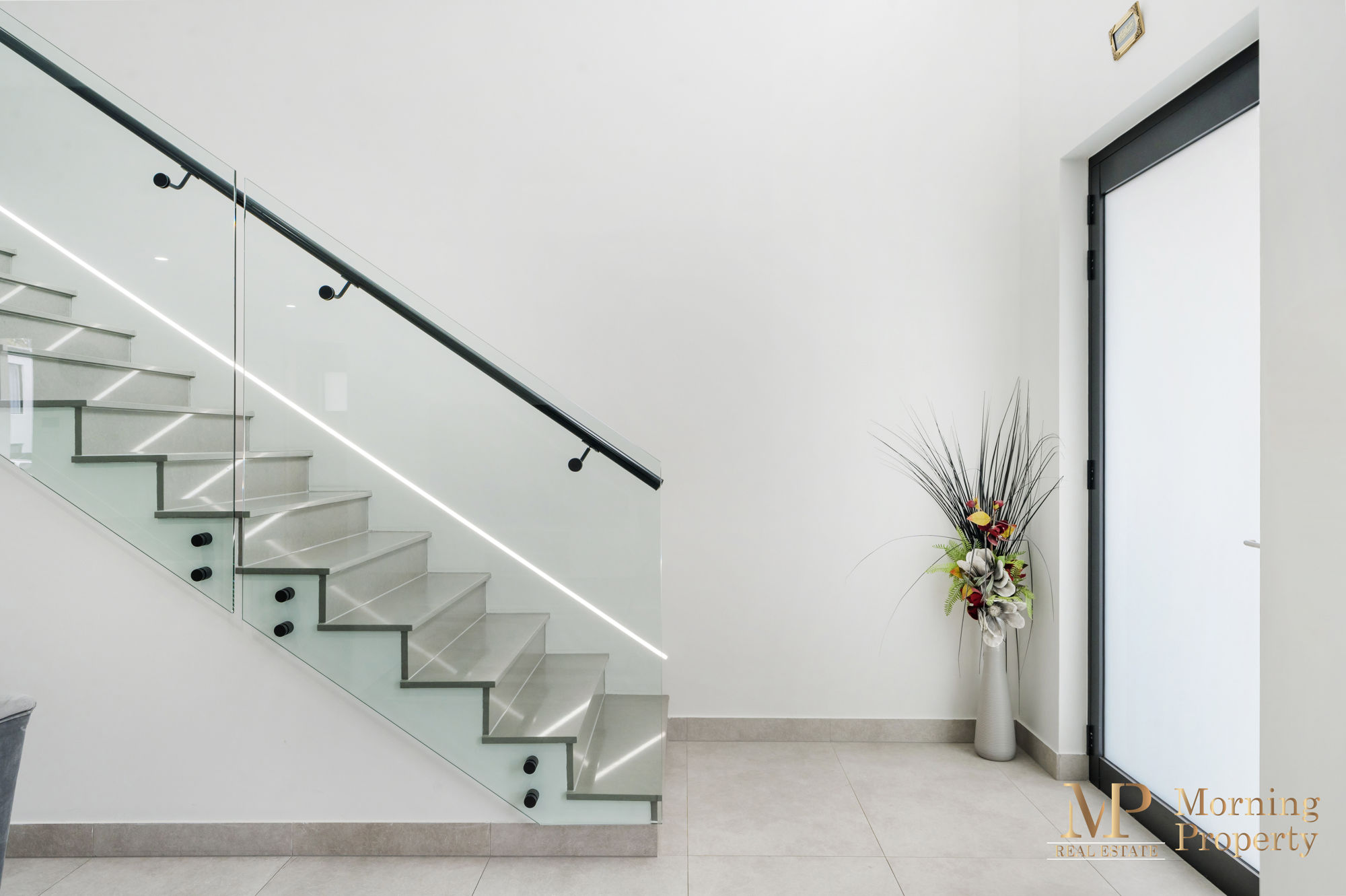 94 Hampden Road, South Wentworthville, NSW 2145 - Image 2