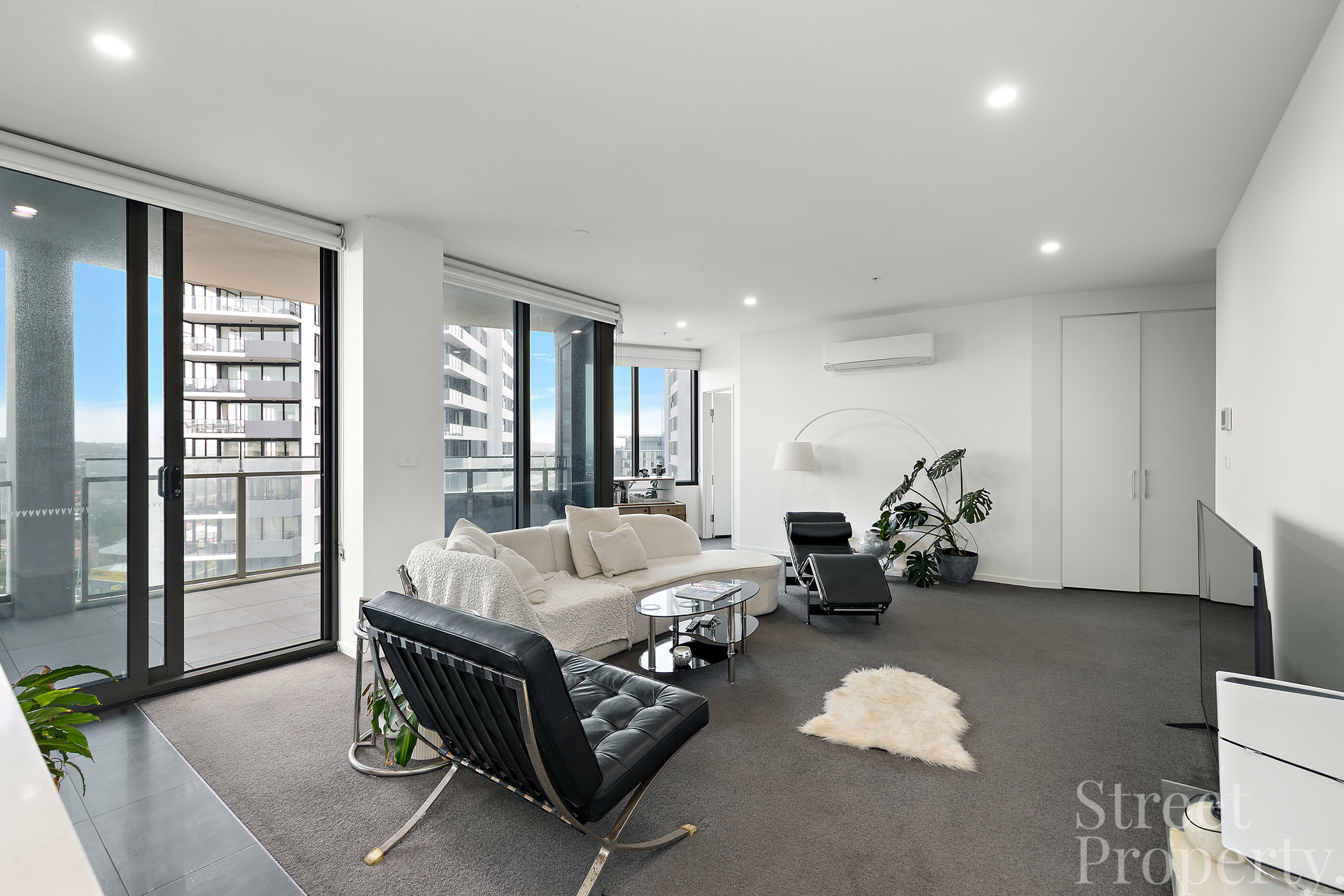 1303/466 King Street, Newcastle West, NSW 2302 - Image 3