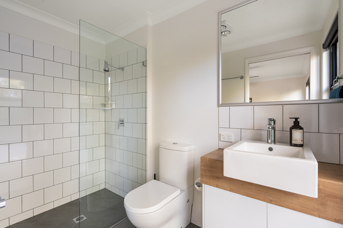 5-bedroom house at 19 COVENTRY COURT, Mount Lofty QLD 4350, Toowoomba, Queensland