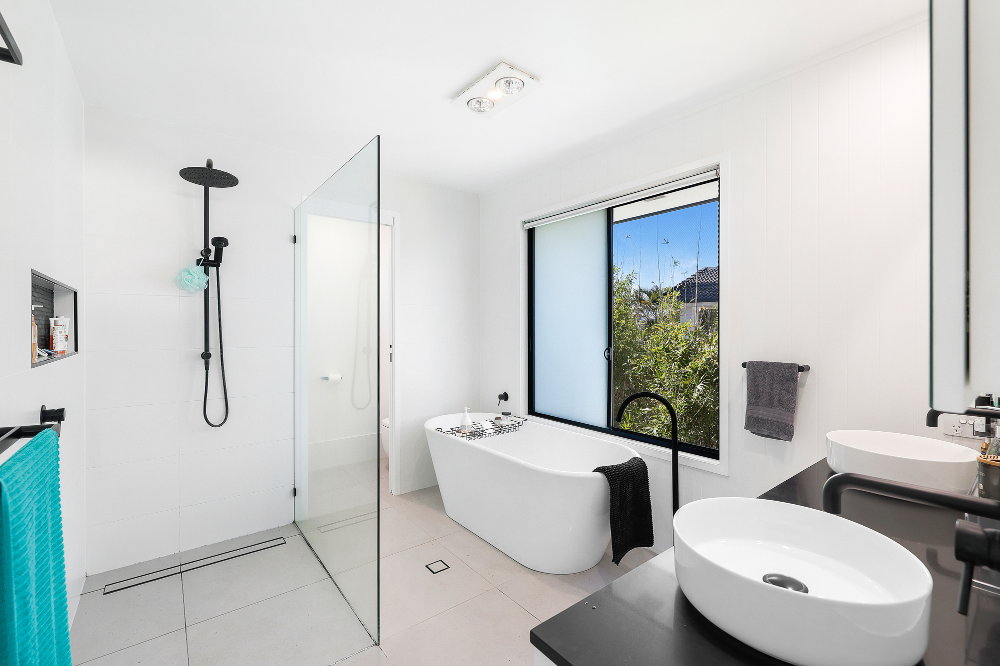 4-bedroom house at 29 SHOVELLER AVENUE, Paradise Point QLD 4216, Gold Coast, Queensland