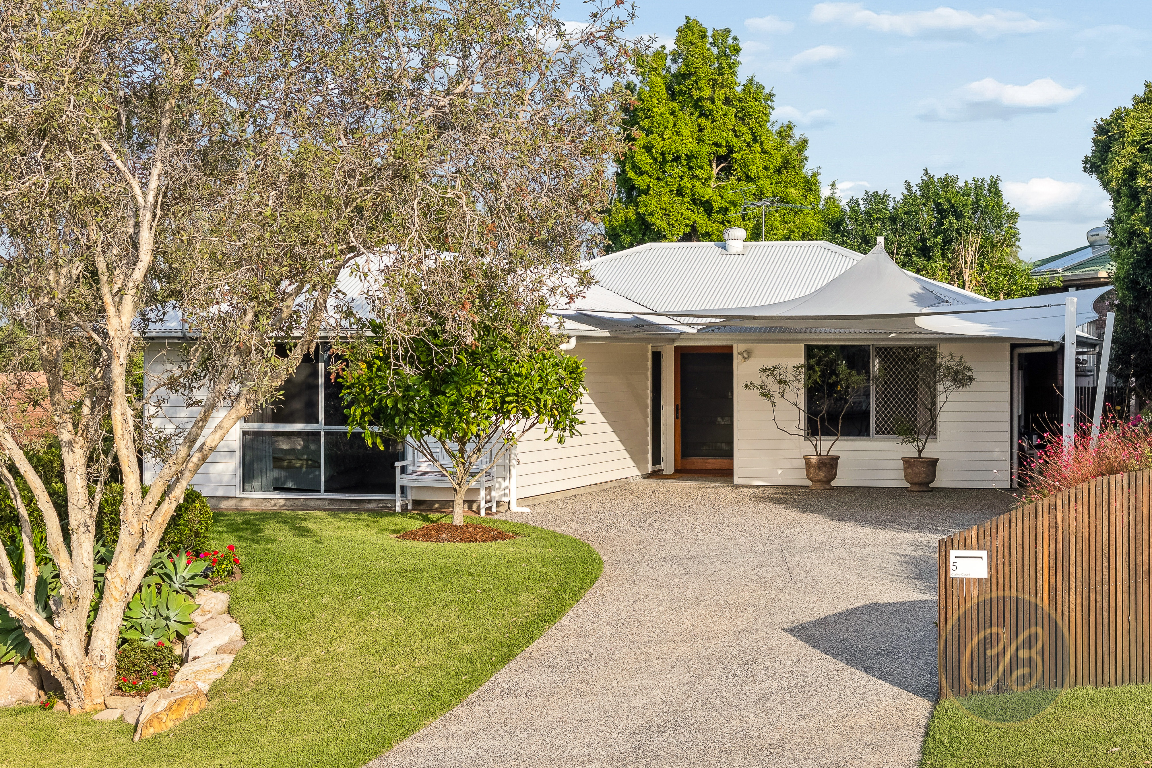 5 Cathy Court, Albany Creek, QLD 4035 - Image 1