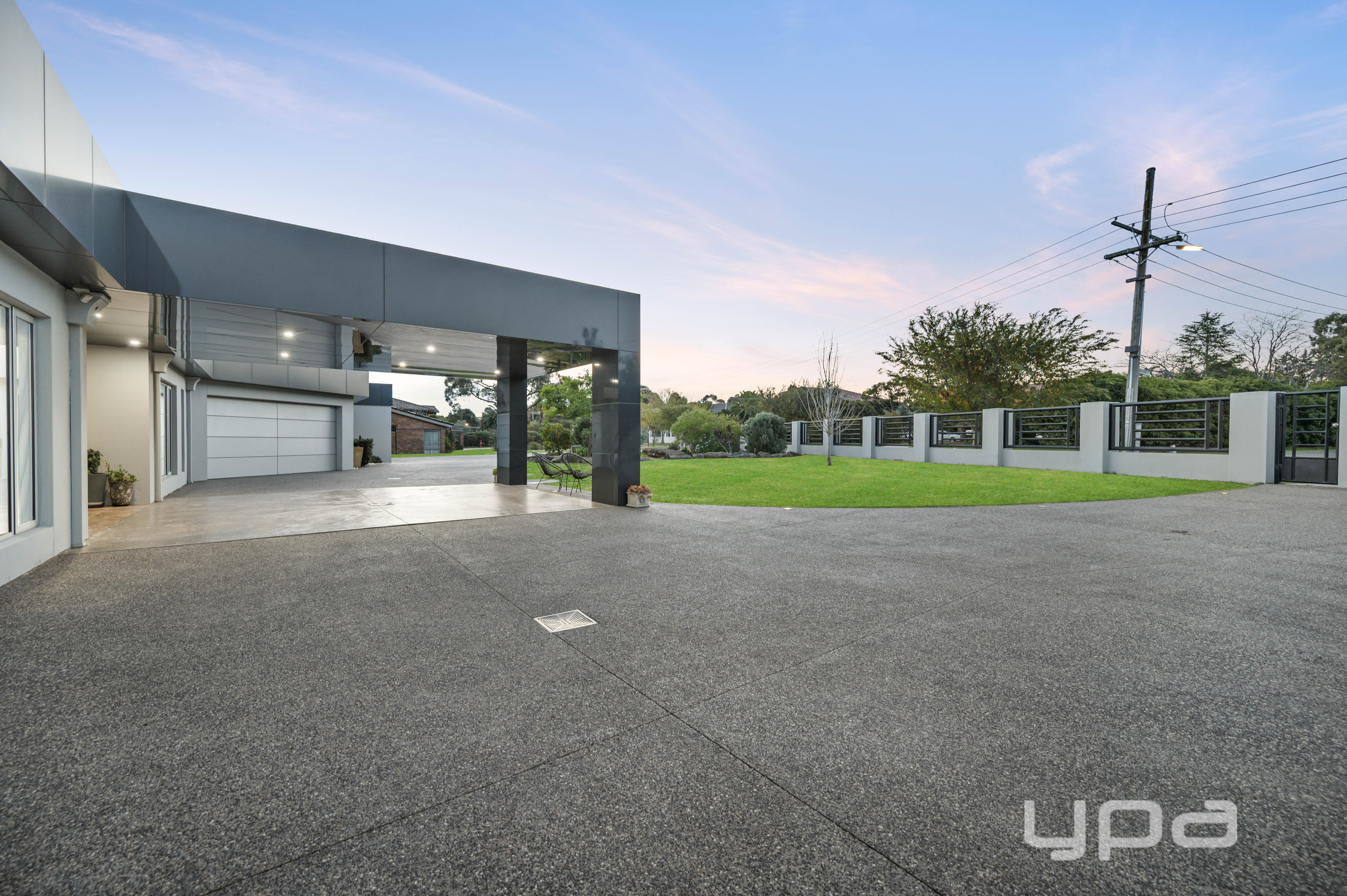 5-bedroom house at 7 Elphinstone Boulevard, Greenvale, VIC 3059, Hume, Victoria