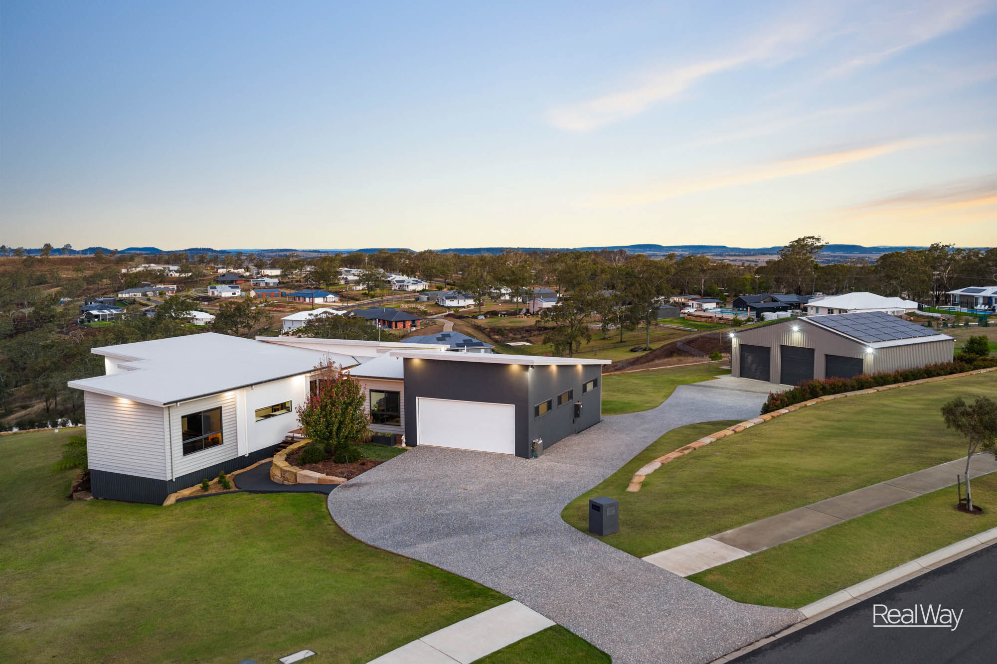 4-bedroom house at 8 SUMMIT DRIVE, Mount Rascal QLD 4350, Toowoomba, Queensland