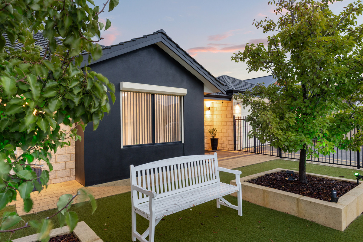 28 ARDGLASS GARDENS, Ridgewood WA 6030 - Image 1