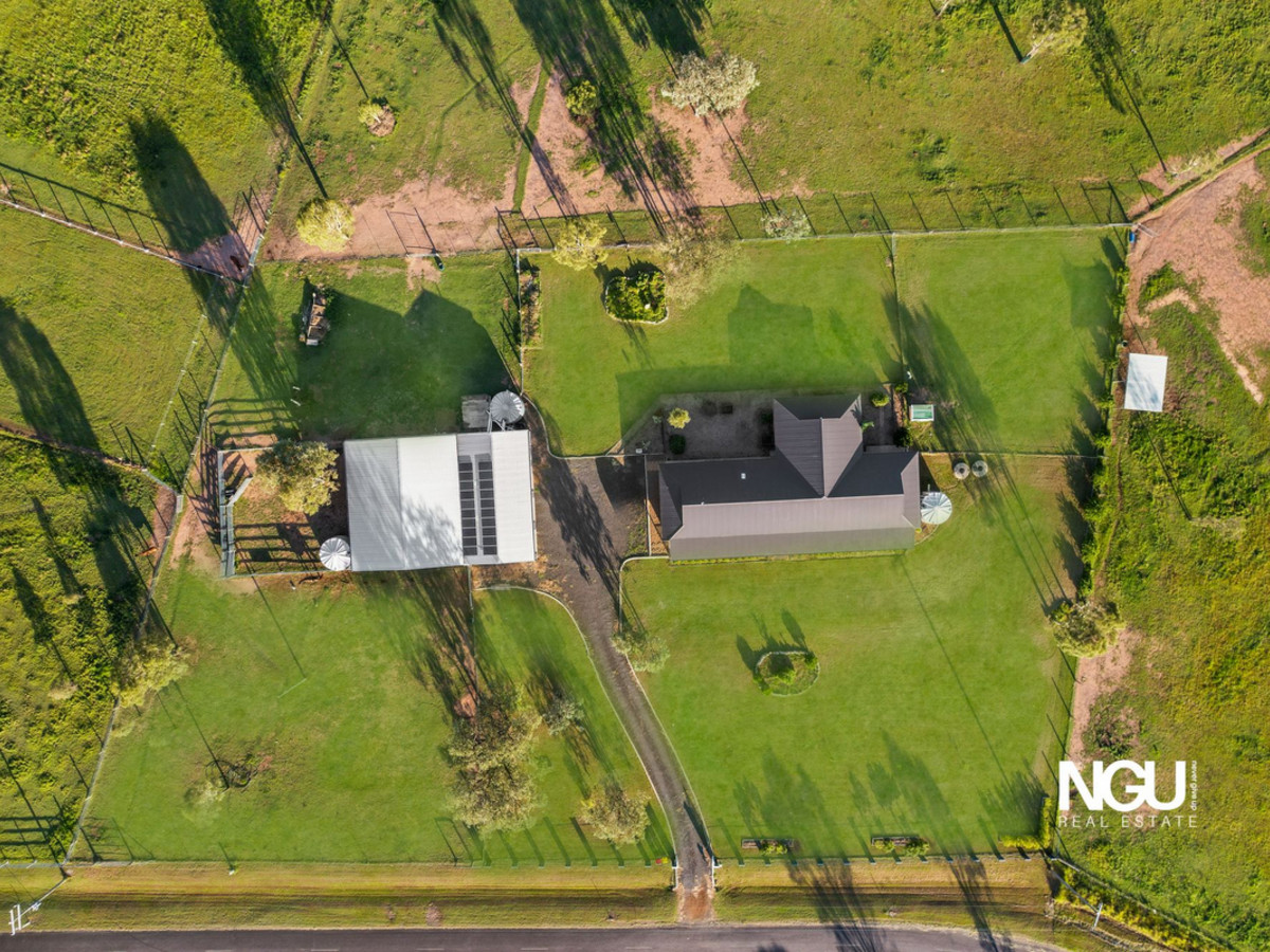 5-bedroom house at 10 Jimba Road, Lockyer Waters, QLD 4311, Lockyer Valley, Queensland