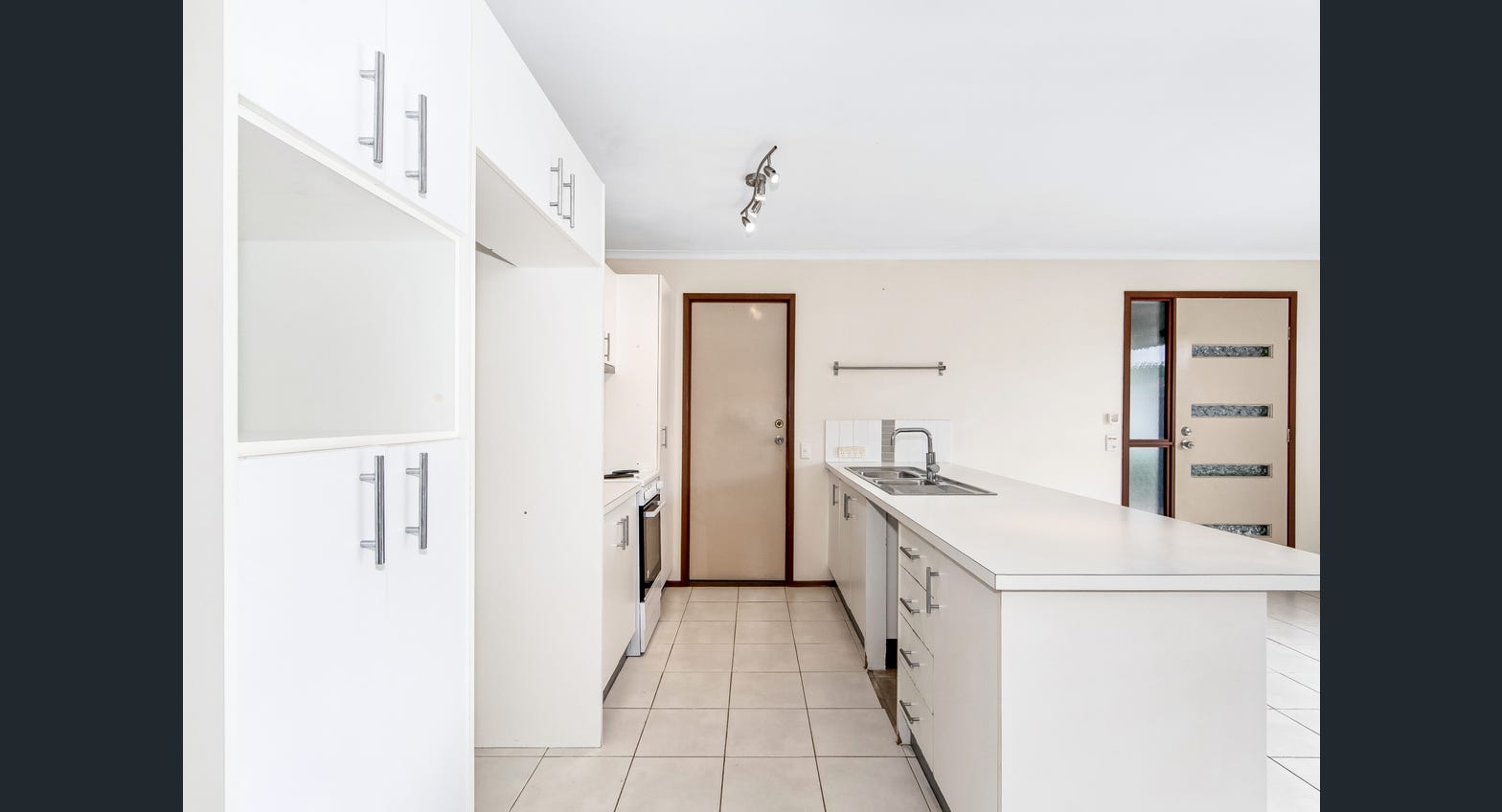 2/5 Inchcape Court, Ashmore, QLD 4214 - Image 8