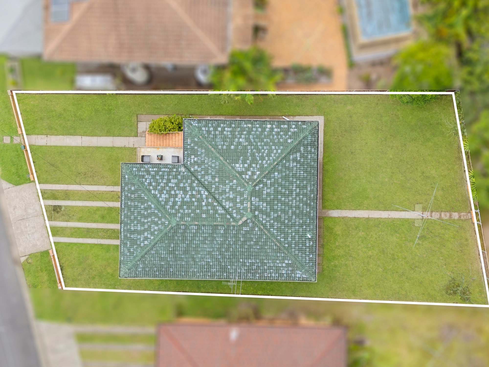 3-bedroom house at 8 Capella Street, Coorparoo, QLD 4151, Brisbane, Queensland