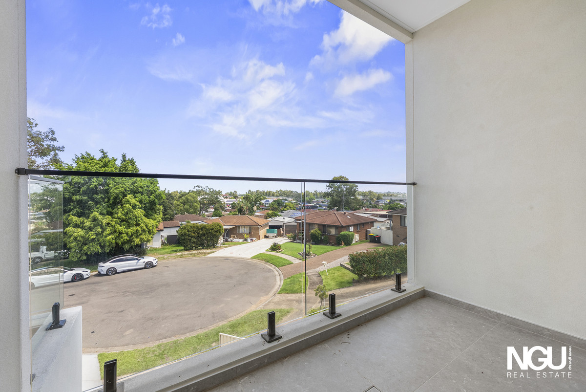 5-bedroom house at 13 Kuala Close, Dean Park, NSW 2761, Blacktown, New South Wales