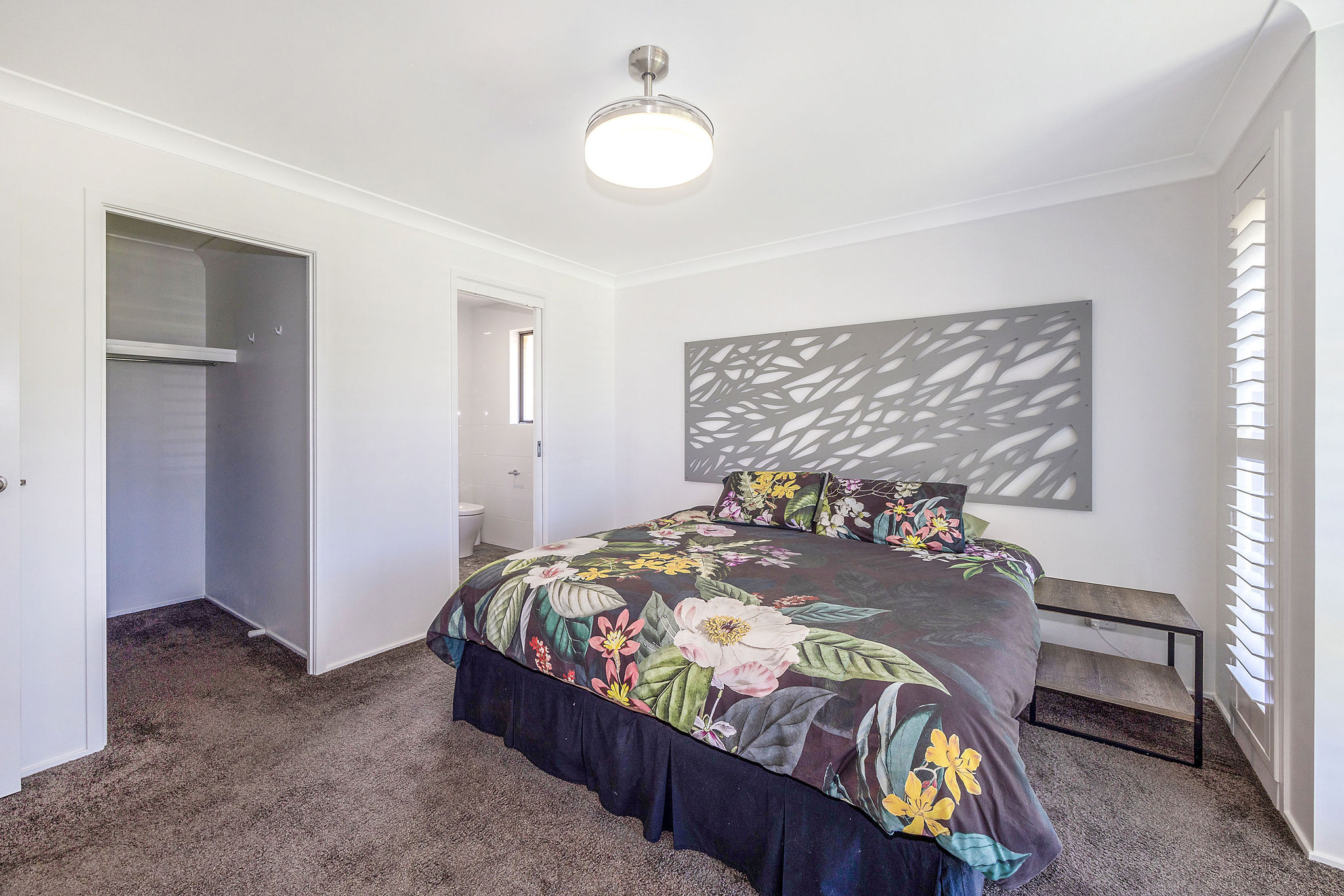 24 MARLBOROUGH PLACE, Berkeley Vale NSW 2261 - Image 8