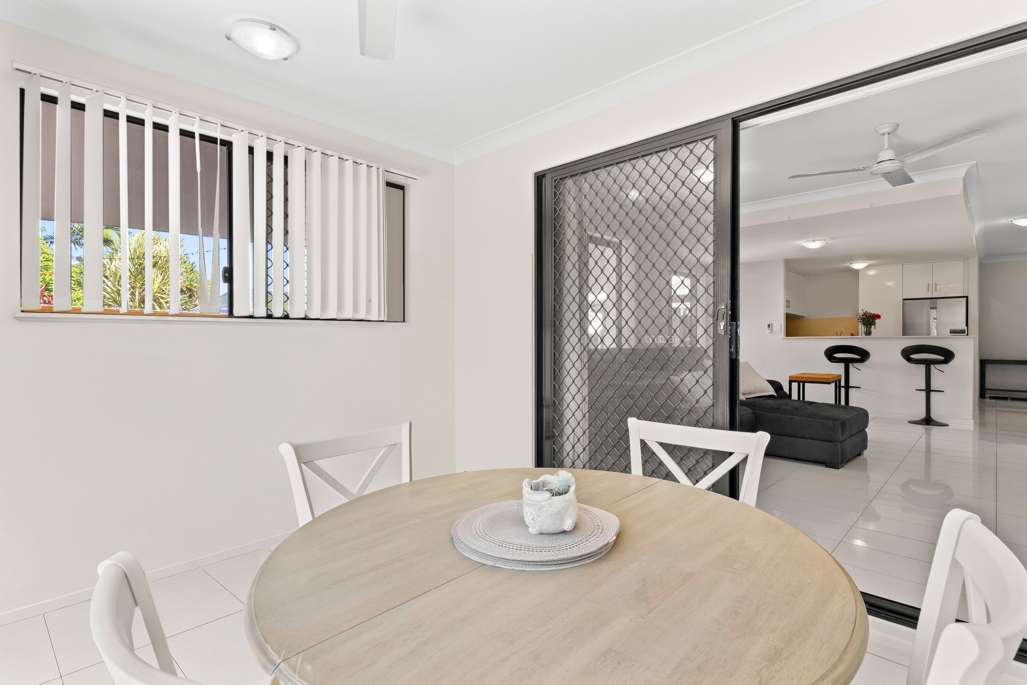 30 50-54 BIRCH STREET, MANUNDA QLD 4870 - Image 9
