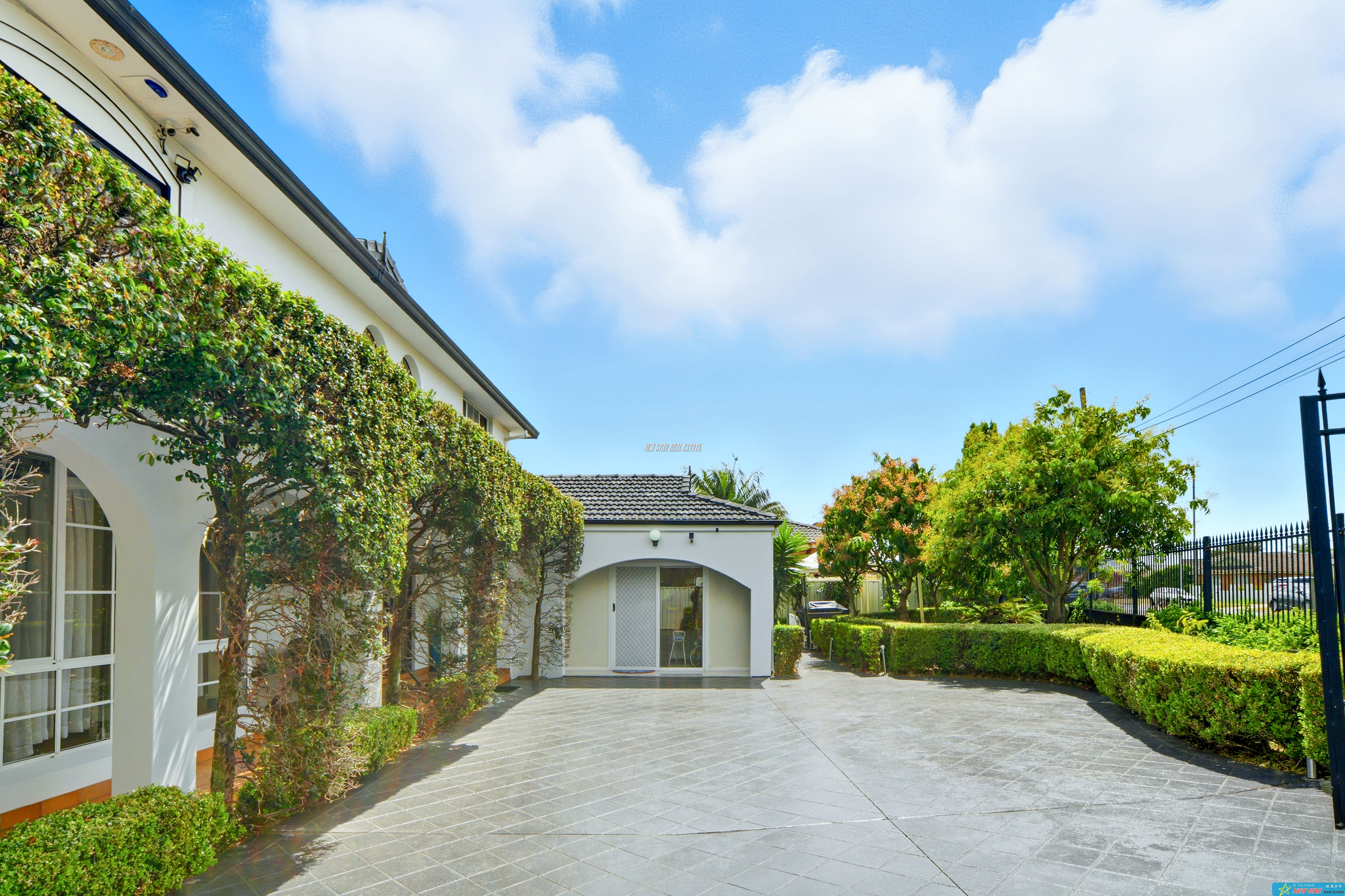 5-bedroom house at 191 EPSOM ROAD, Chipping Norton NSW 2170, , New South Wales