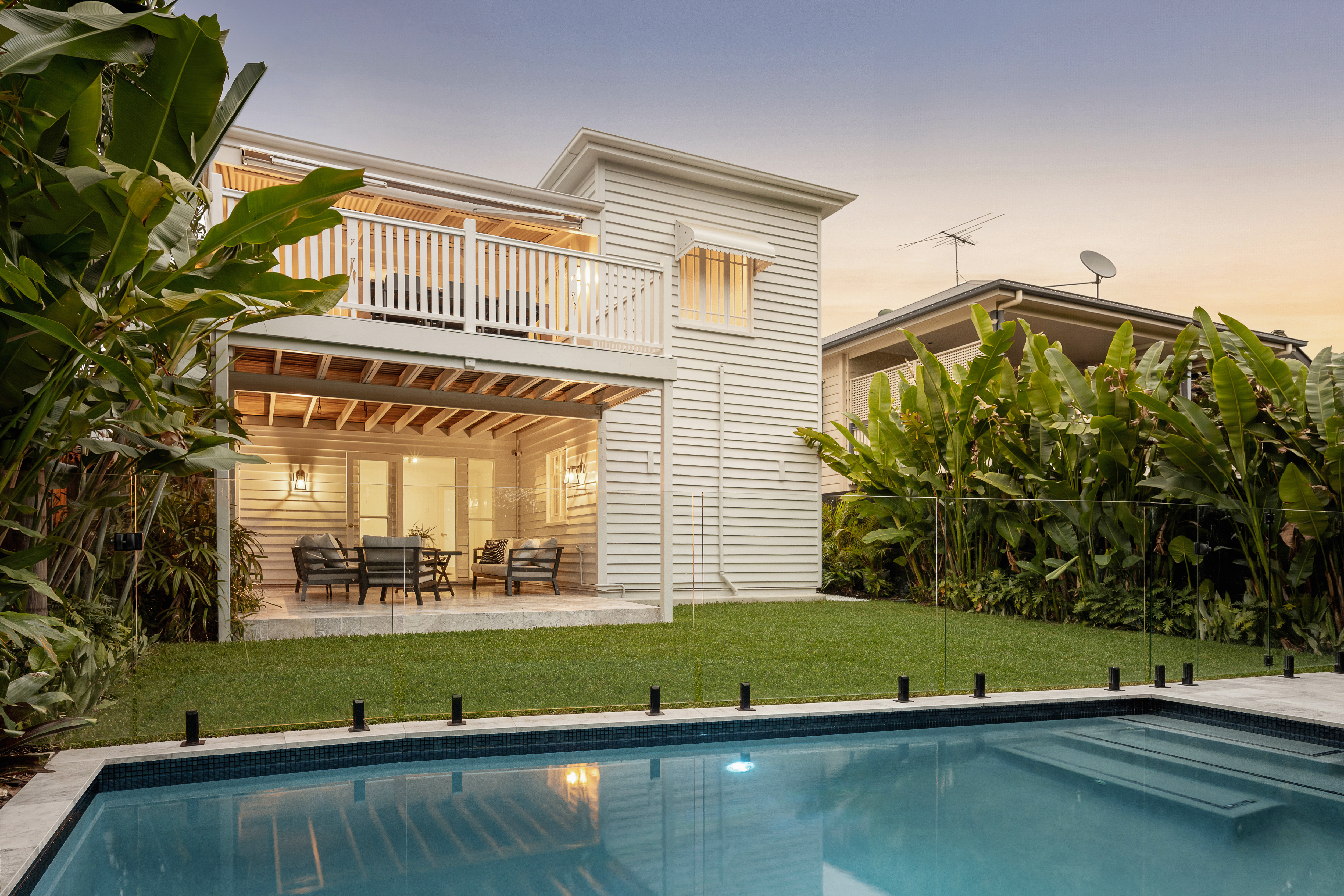 10 STEPHENSON STREET, Bardon QLD 4065 - Image 2