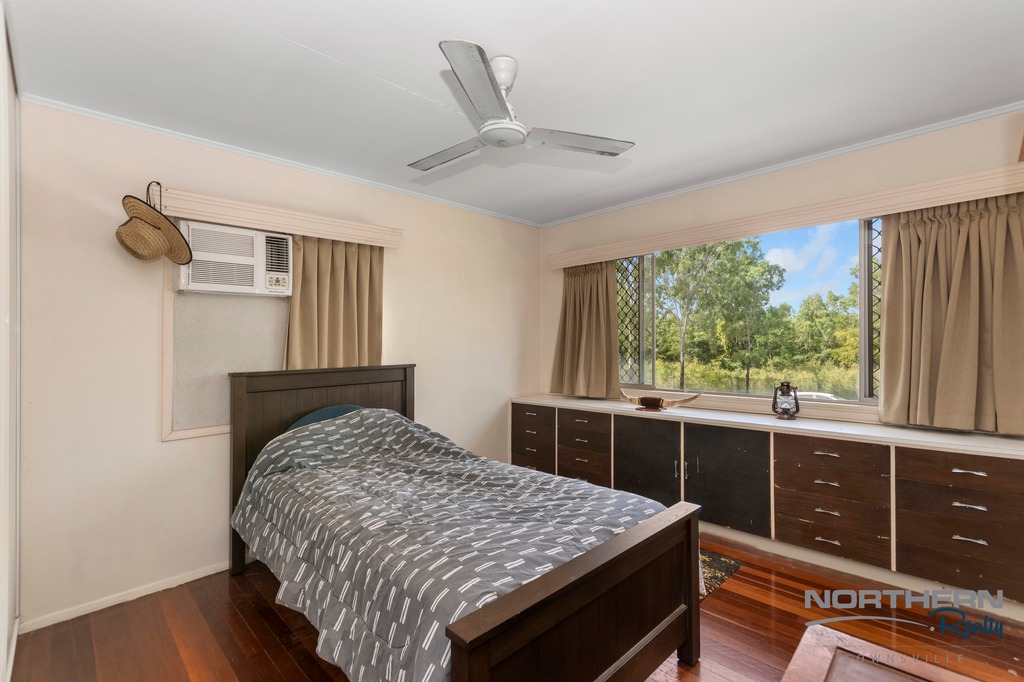 325 CHARLES STREET, Heatley QLD 4814 - Image 5