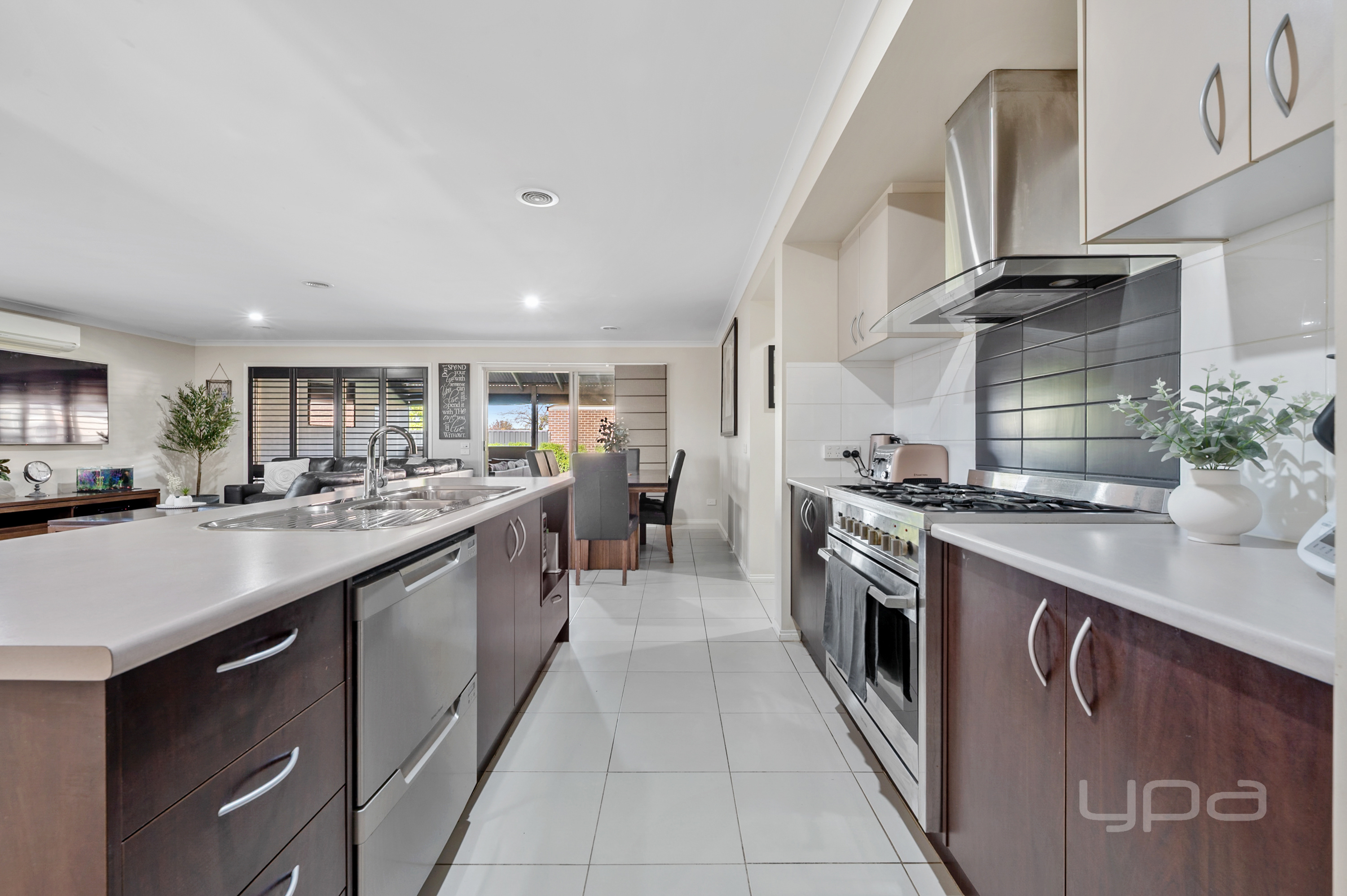 1 CAREX PLACE, Brookfield VIC 3338 - Image 8