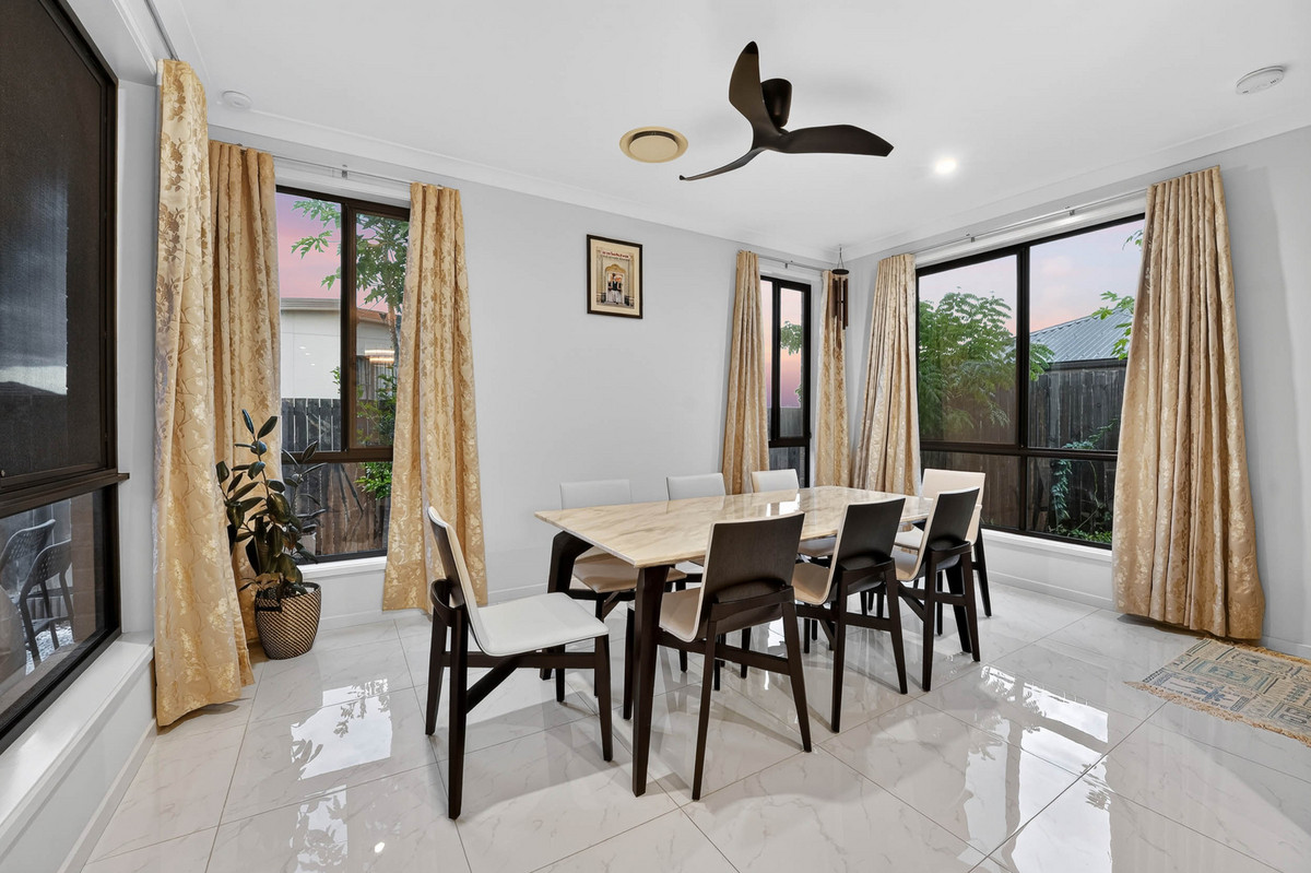 20 BEDFORD CRESCENT, Spring Mountain QLD 4300 - Image 10