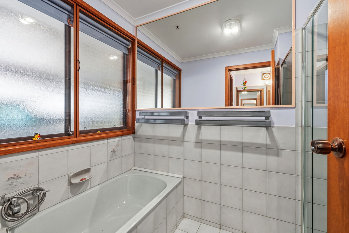 4-bedroom house at 6 Burnside Road, Strathalbyn, SA 5255, Alexandrina, South Australia