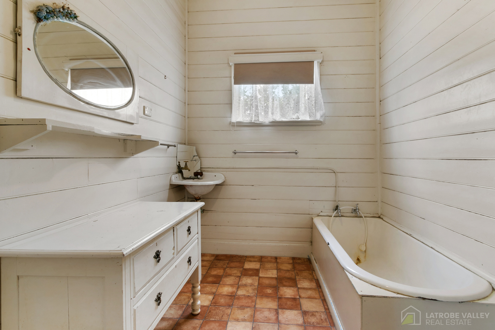 29-31 Prince Street, Rosedale, Vic, 3847 - Image 9