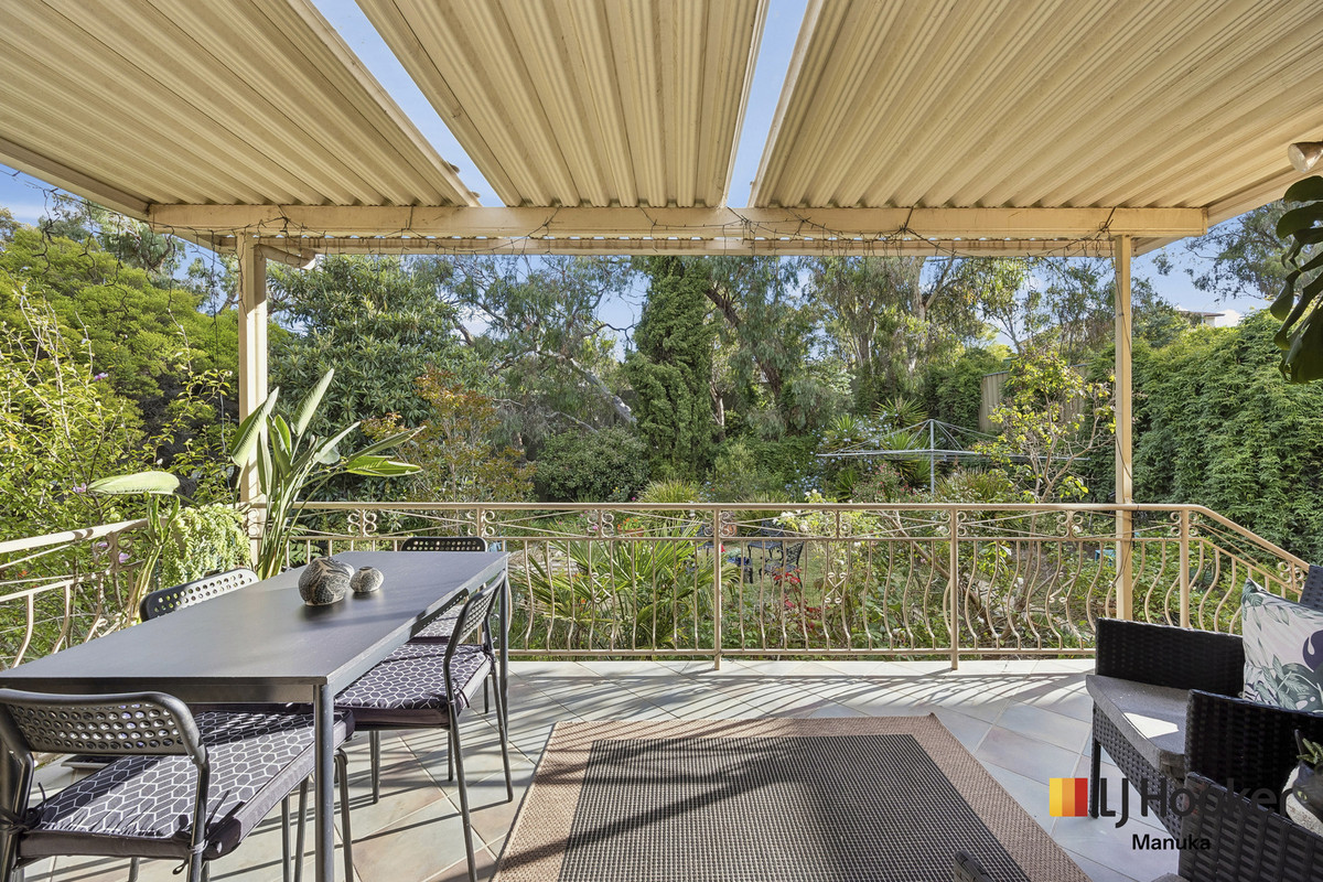 5-bedroom house at 90 Munro Road, Crestwood, NSW 2620, Queanbeyan-Palerang, New South Wales