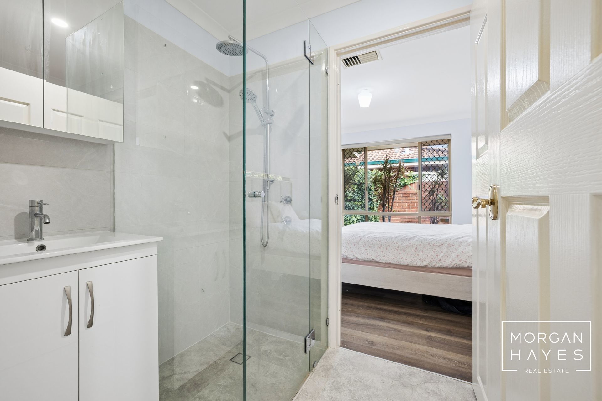 2/14 Skytown Place, Queens Park, WA 6107 - Image 4