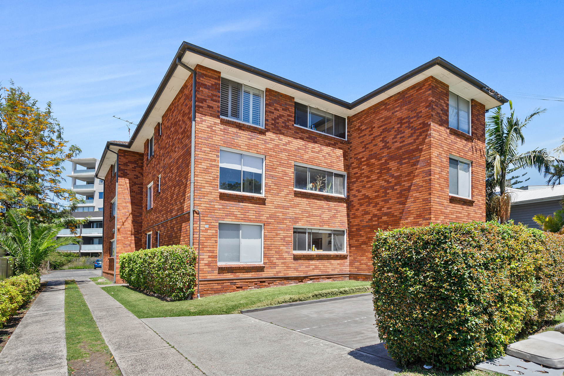 1/15 Robinson Street, Wollongong, NSW 2500 - Image 1
