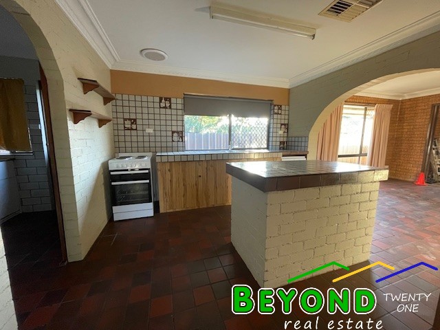 21 MYRTLE STREET, Gilgandra NSW 2827 - Image 2