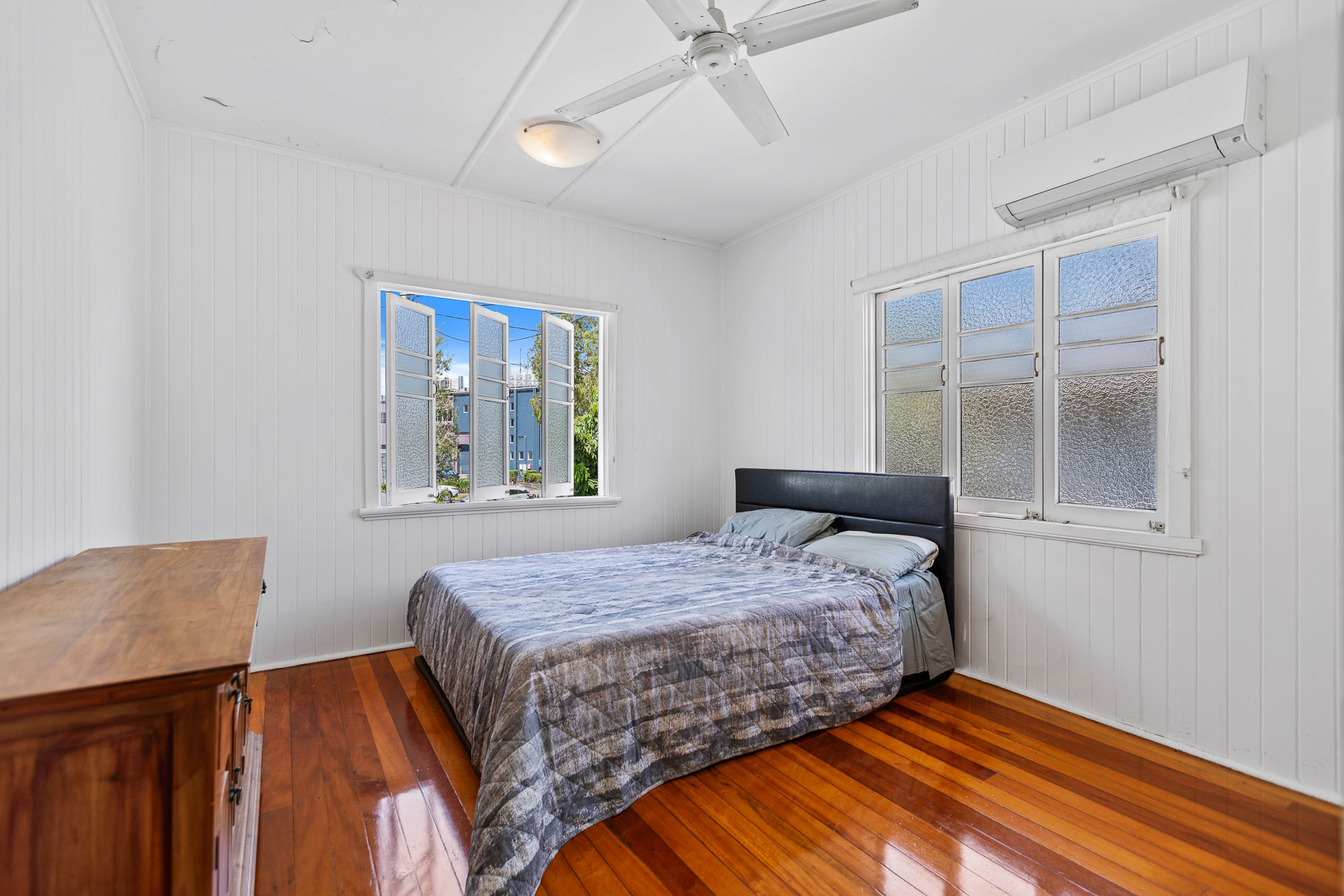 11 Boland Street, Westcourt, QLD 4870 - Image 8