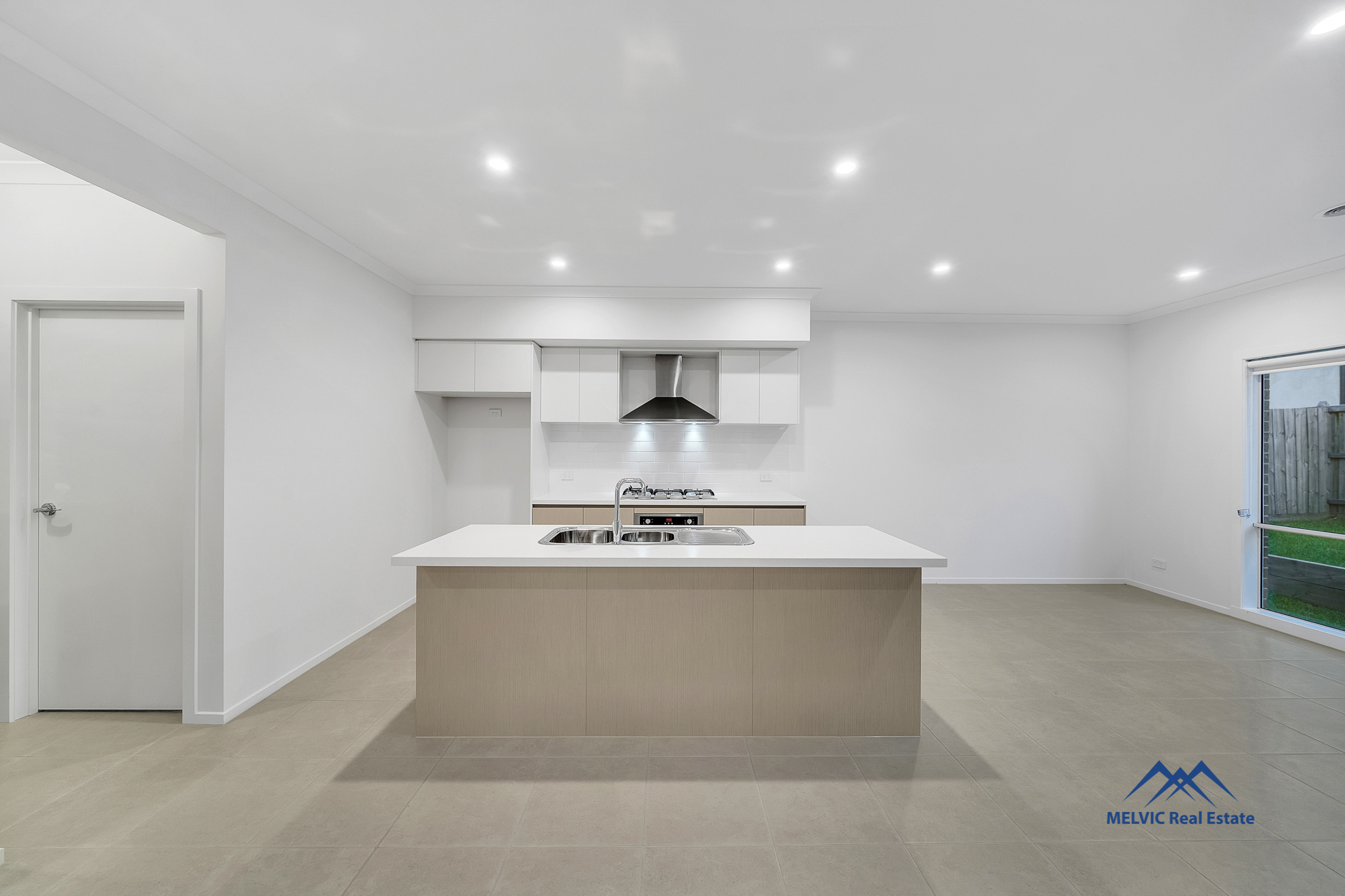 5 Neilrex Court, Cranbourne East, Vic, 3977 - Image 3