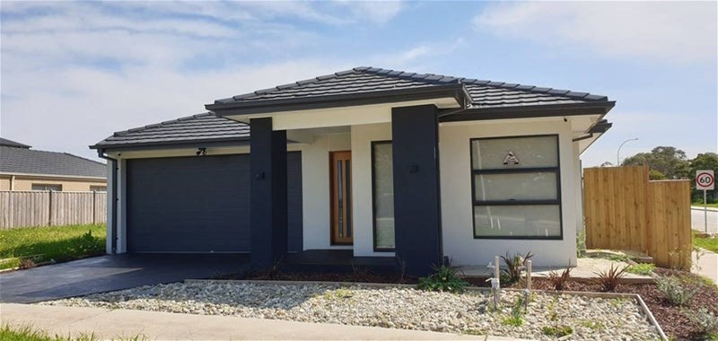 2 Copper Beech Road, Beaconsfield, VIC 3807 - Image 1