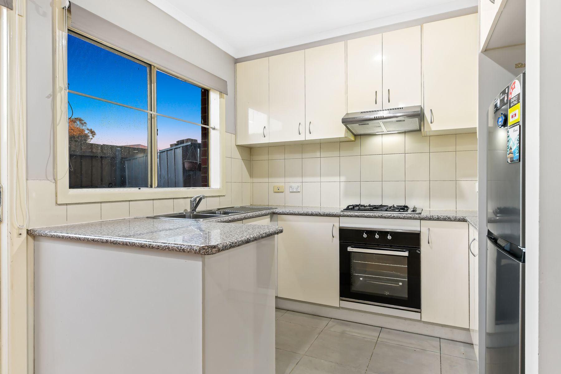 3/221 Clarke Road, Springvale South, VIC 3172 - Image 3