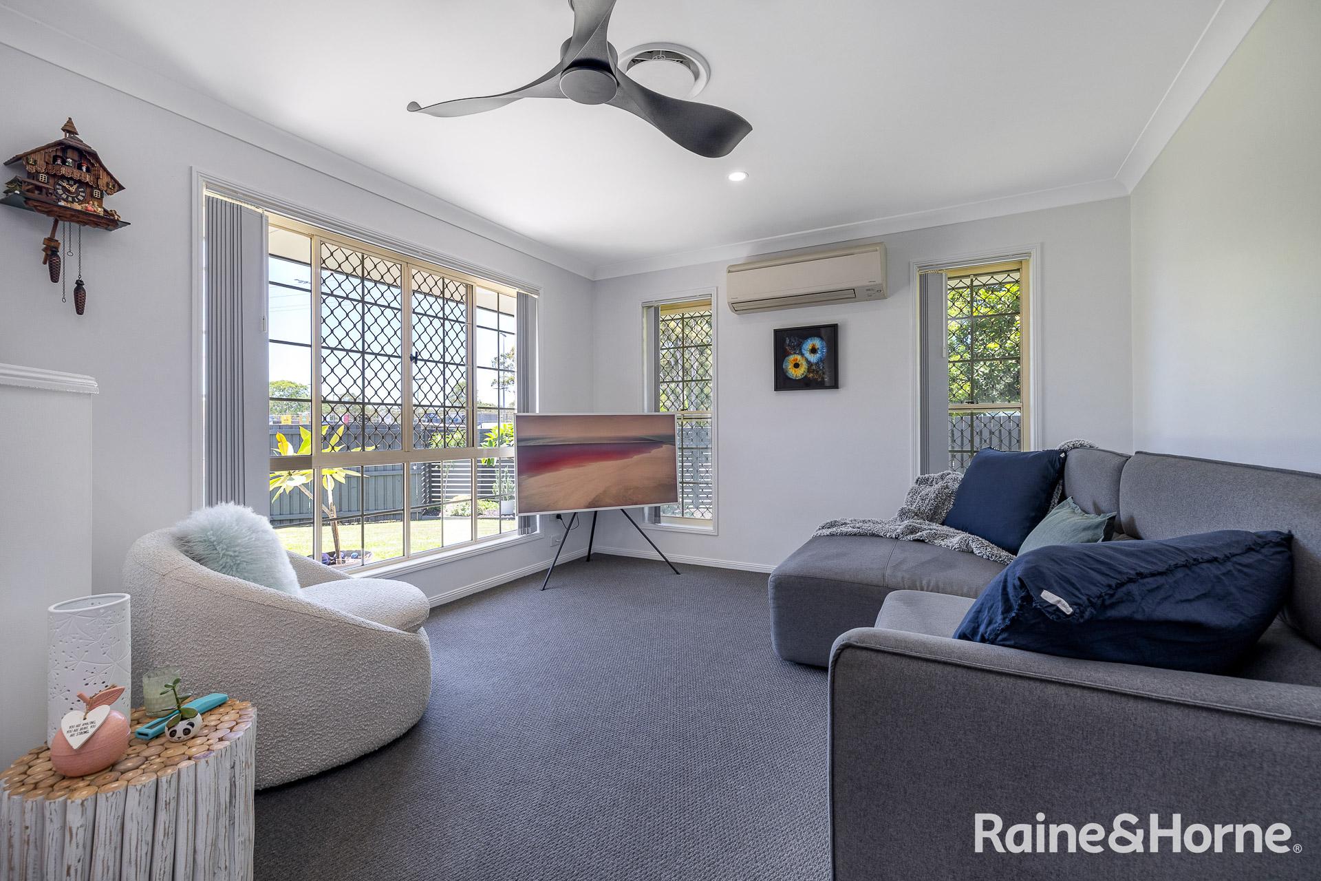 1/1 Falkirk Parade, Redland Bay, Qld, 4165 - Image 4