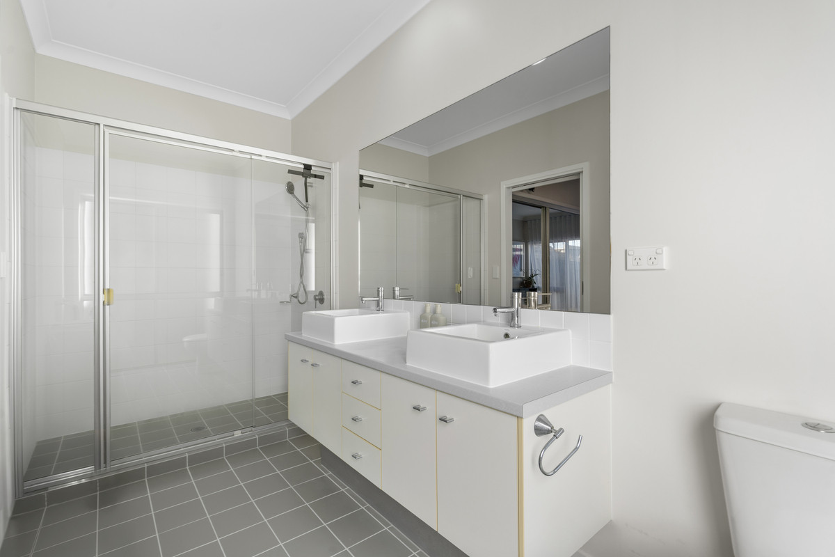 4-bedroom house at 14 Torrens Crescent, Wakerley, QLD 4154, Brisbane, Queensland