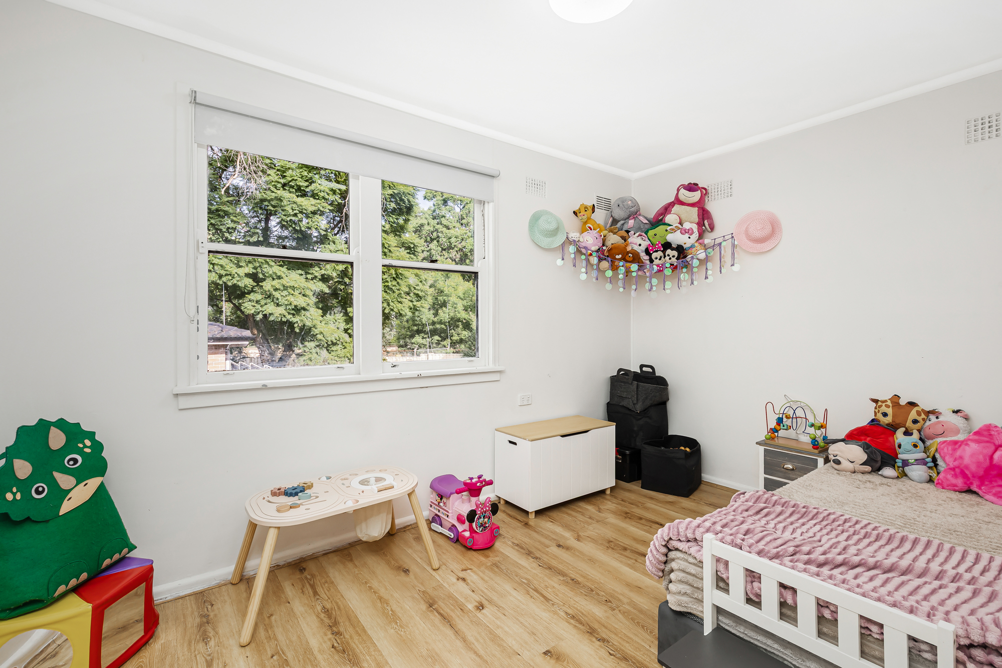 5-bedroom house at 33 CEDAR CRESCENT, North St Marys NSW 2760, Penrith, New South Wales