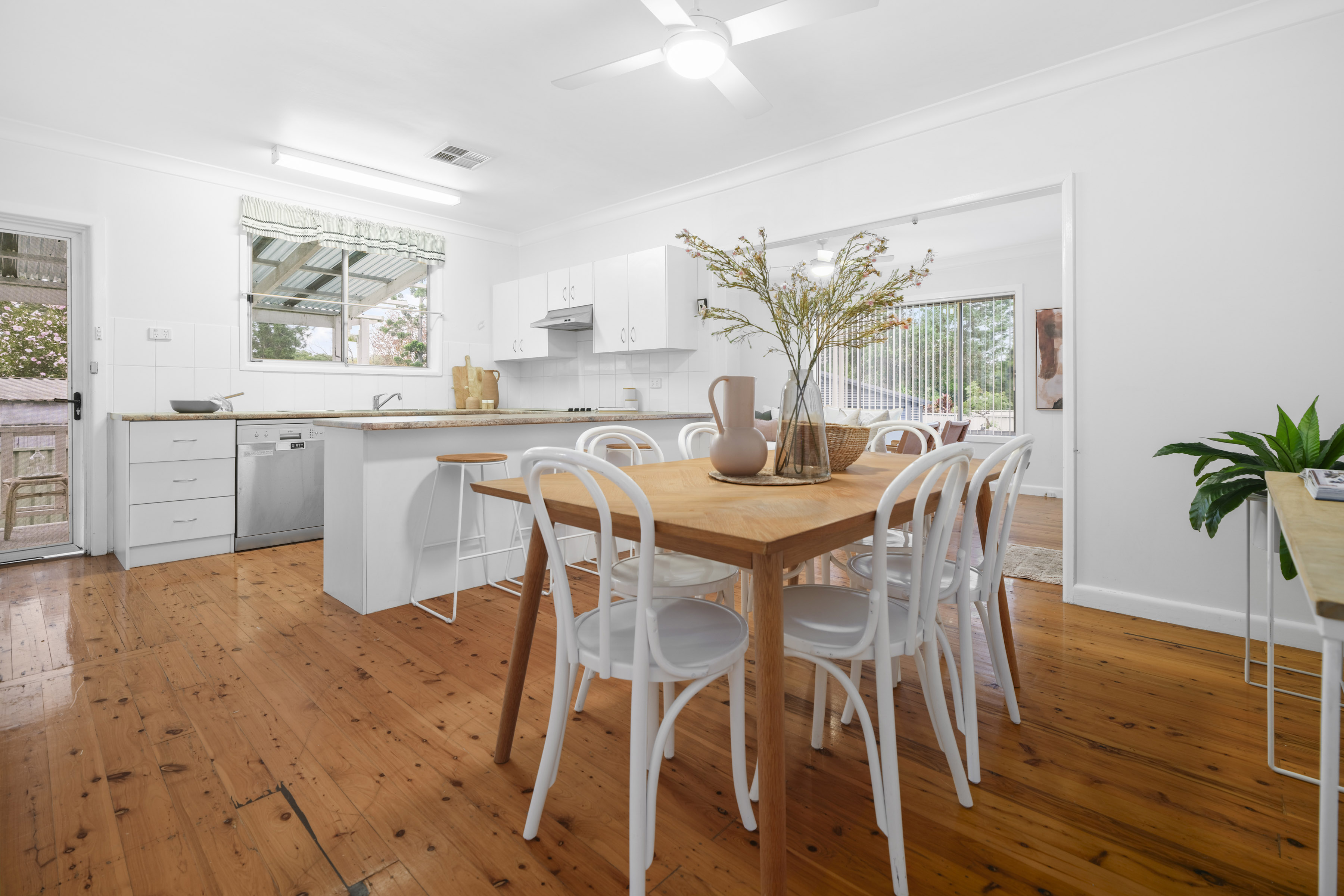 13 LAKE ROAD, Wallsend NSW 2287 - Image 2