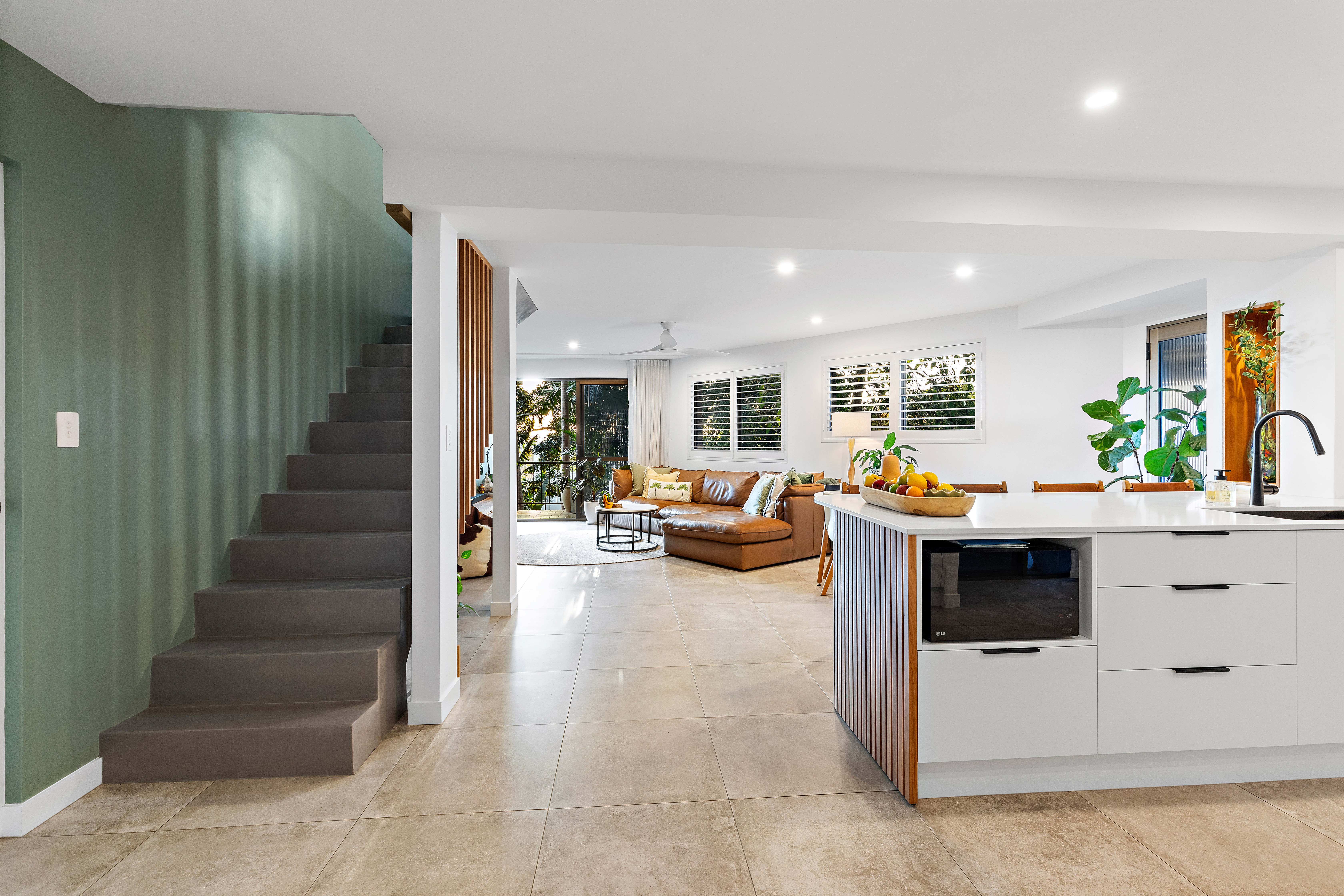 1 9 BERRIMA ROW, NOOSA HEADS QLD 4567 - Image 8