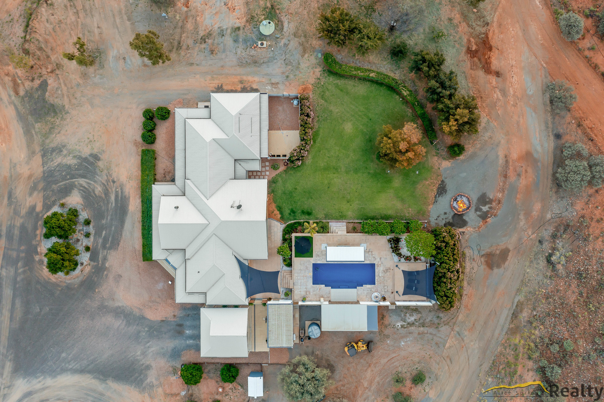 9-bedroom house at 19 Cotterill Road, Ross, NT 0873, Alice Springs, Northern Territory