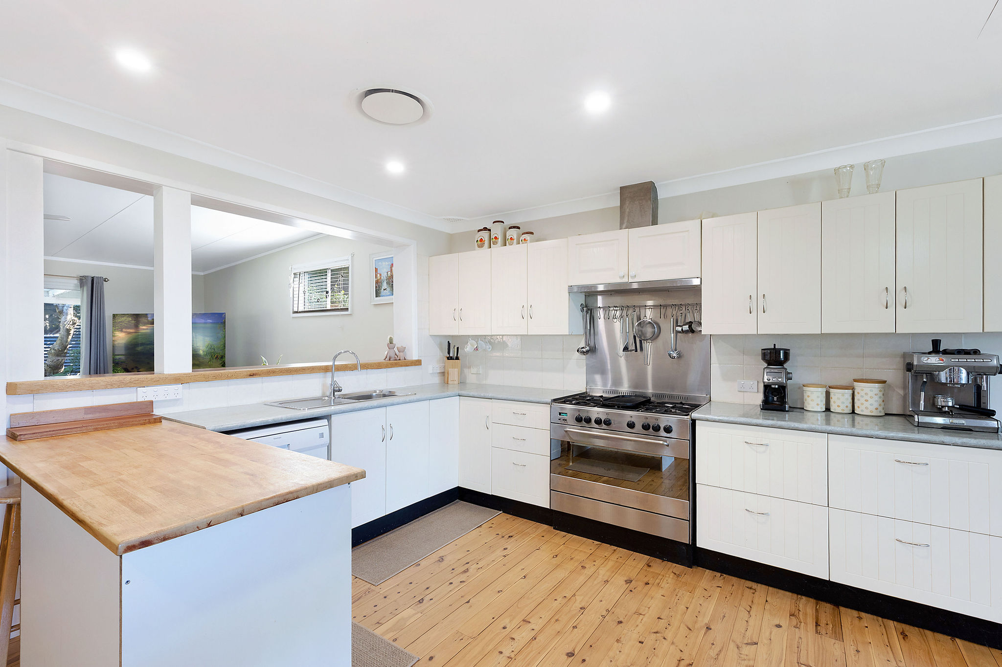 20 DONEGAL ROAD, Berkeley Vale NSW 2261 - Image 5