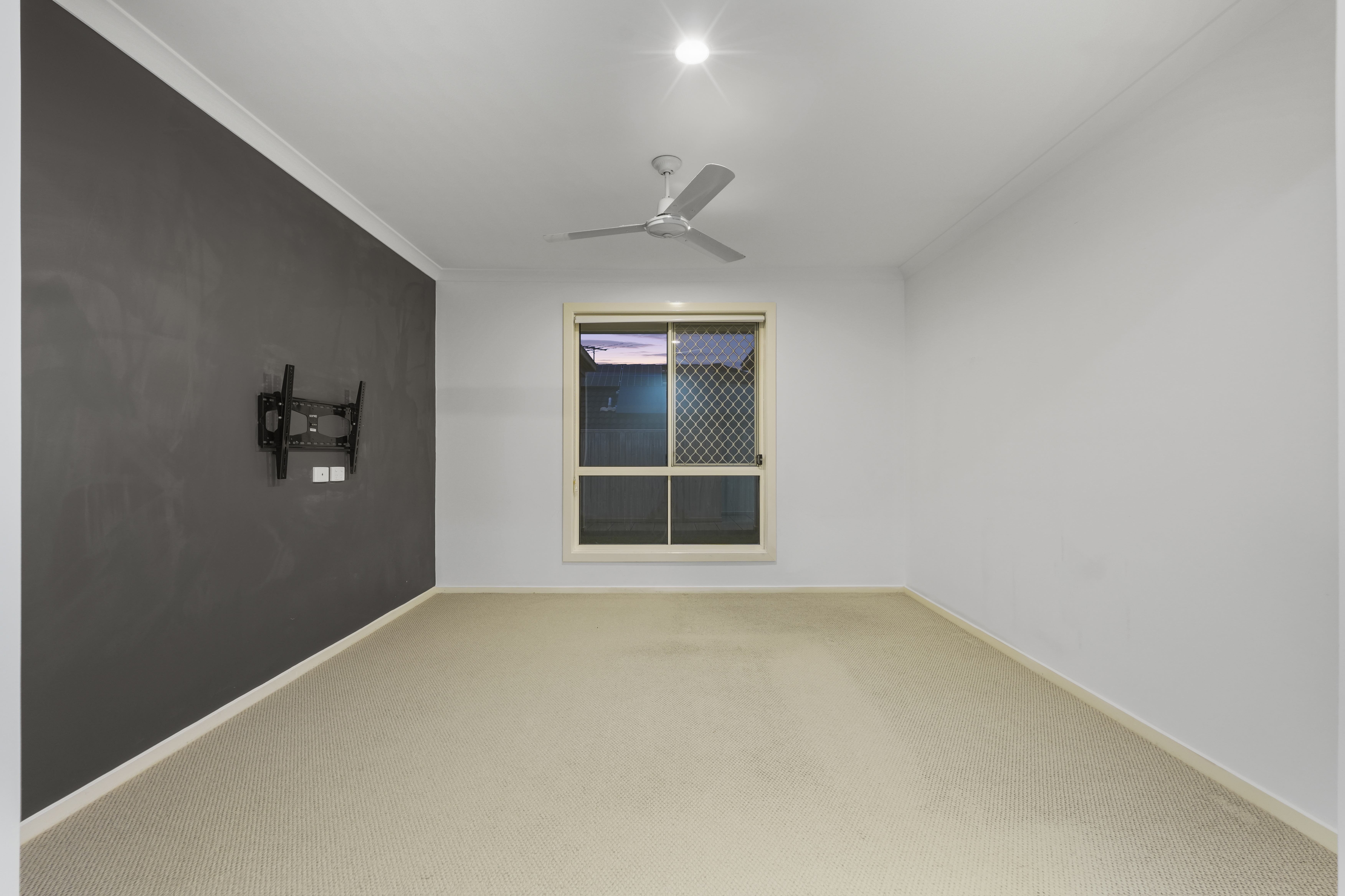 36 Wyndham Circuit, Holmview, QLD 4207 - Image 3