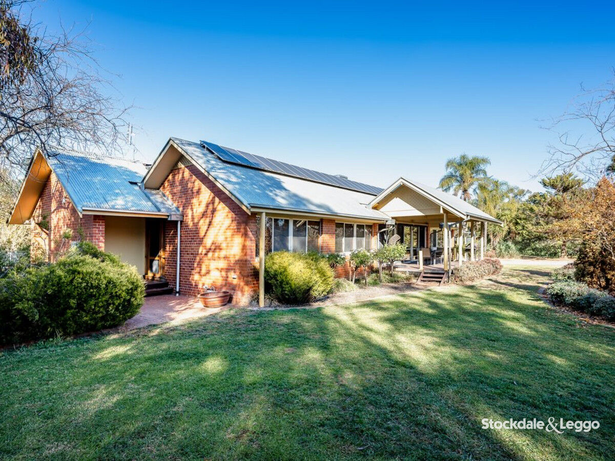 9 Arcadia Downs Drive, Kialla, VIC 3631 - Image 2
