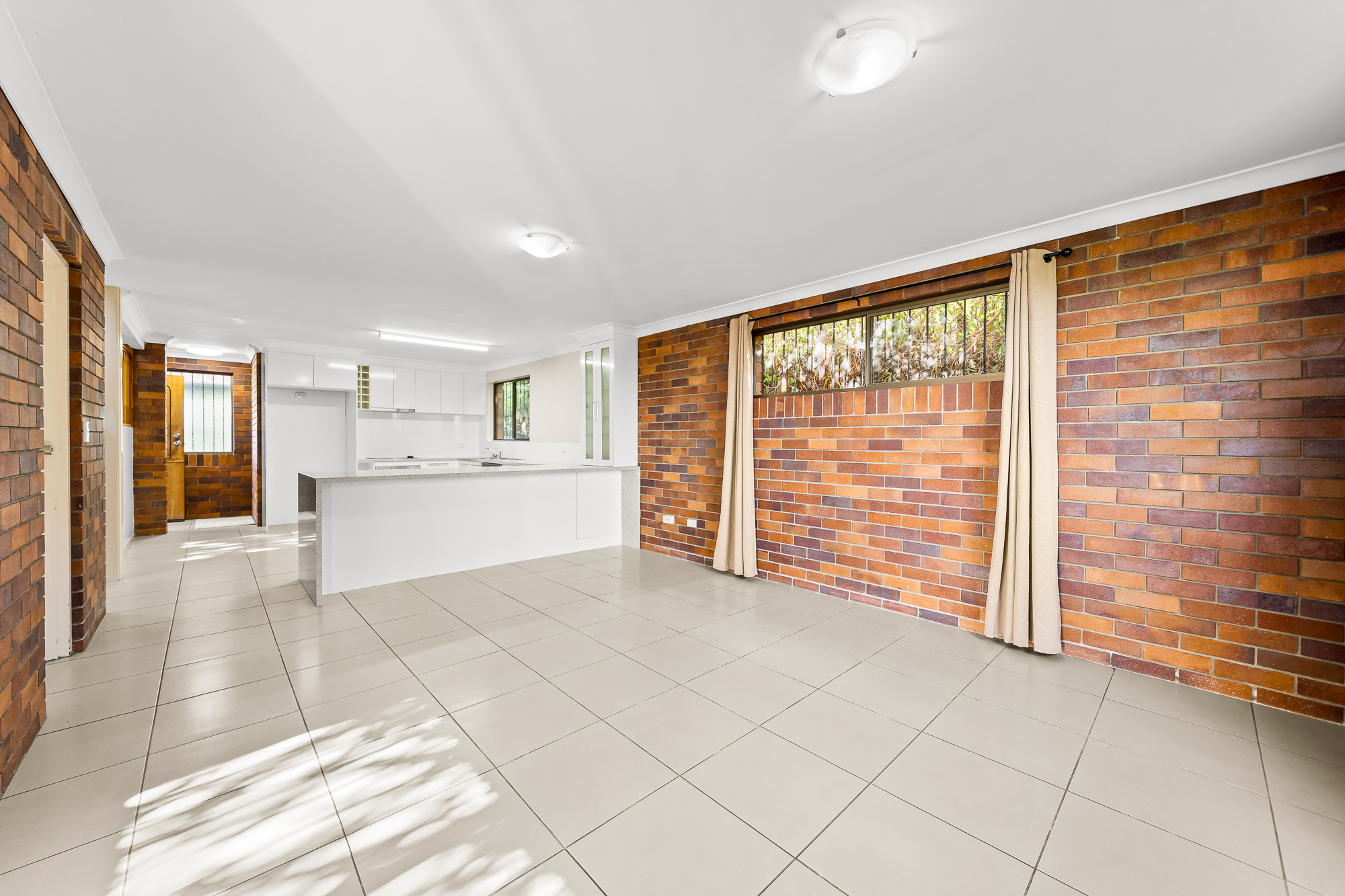 85 DENNIS ROAD, Springwood QLD 4127 - Image 5
