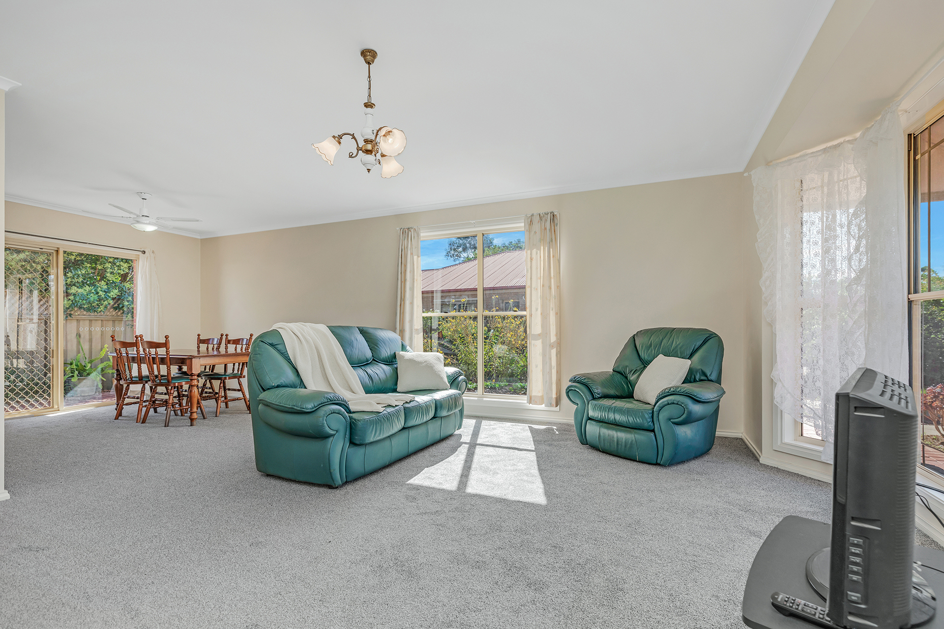 1 Alambee Way, Echuca, VIC 3564 - Image 2