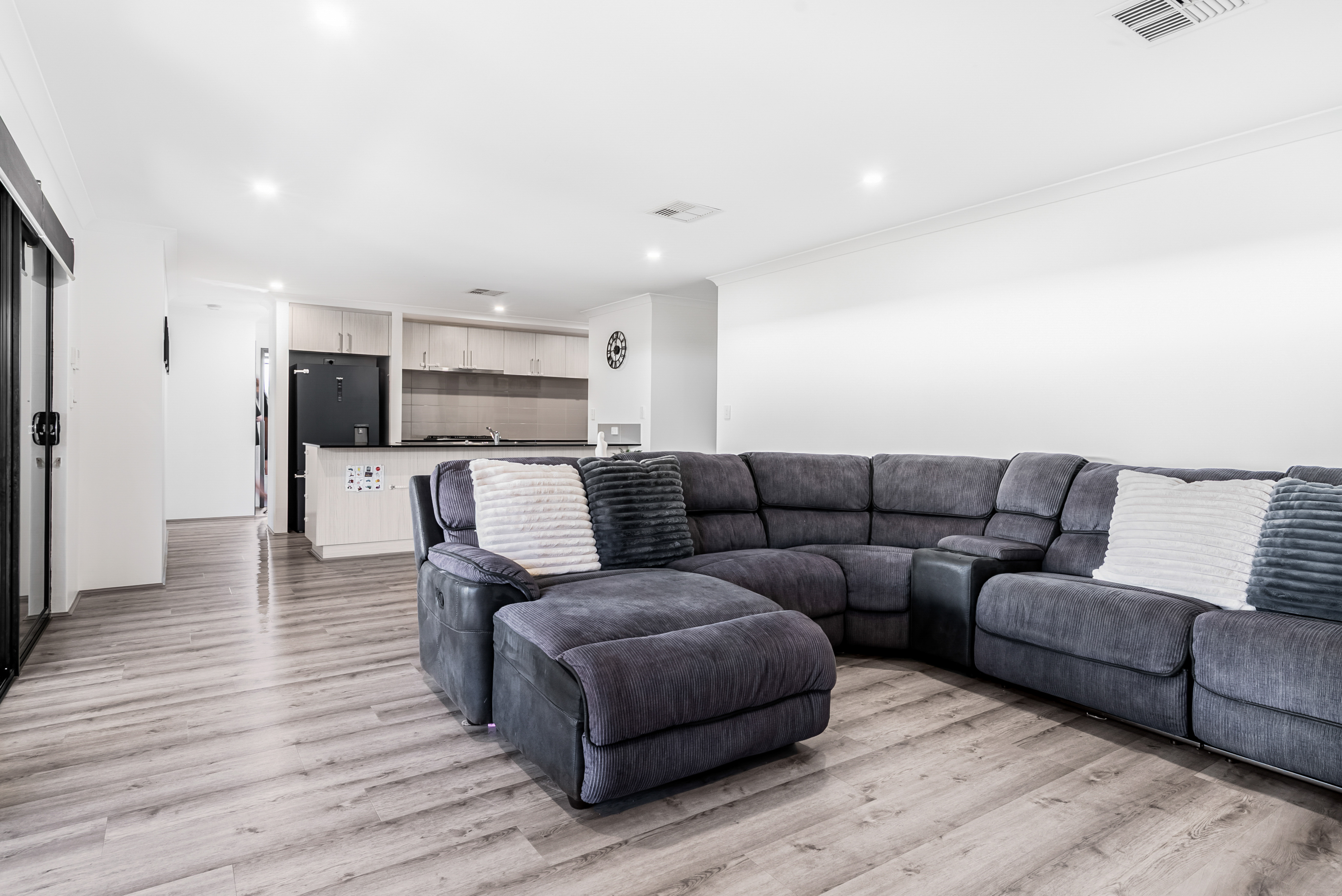 31 Salhouse Road, Aveley, WA 6069 - Image 6