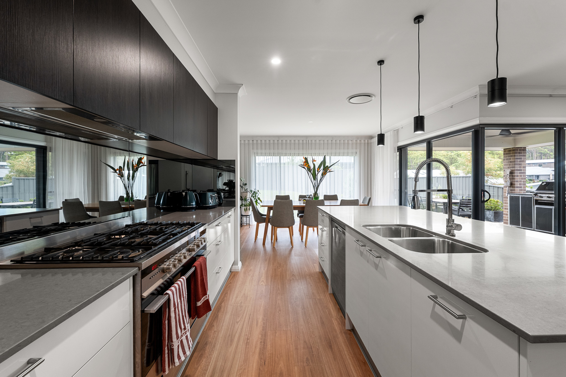 6 FIN STREET, Teralba NSW 2284 - Image 4