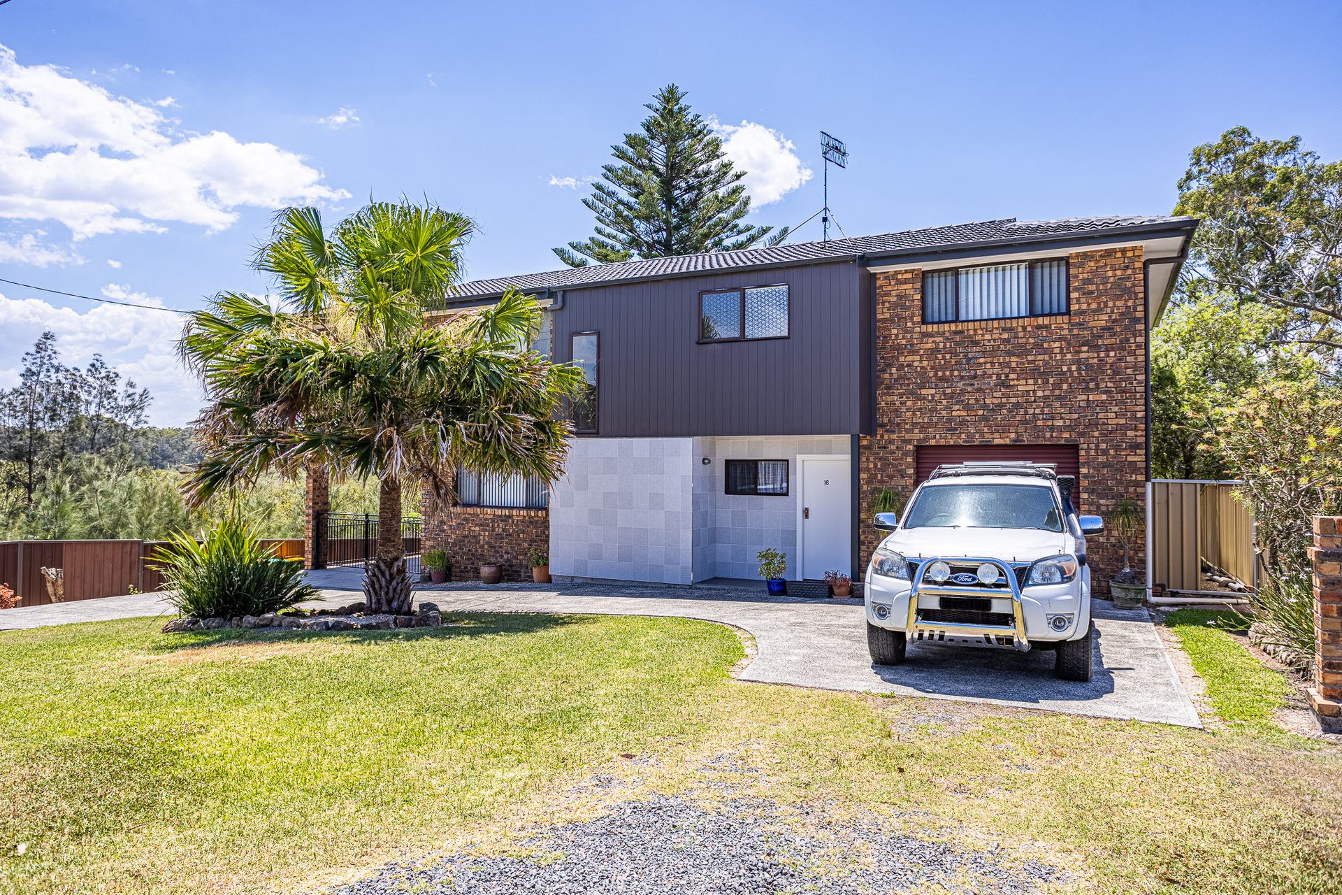 6-bedroom house at 16 Franklin Street, Karuah, NSW 2324, Mid-Coast, New South Wales