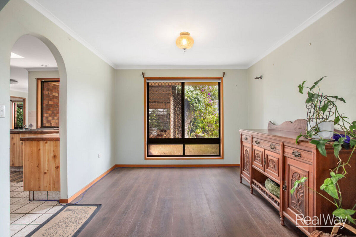 1 IRONBARK CRESCENT, Camira QLD 4300 - Image 7